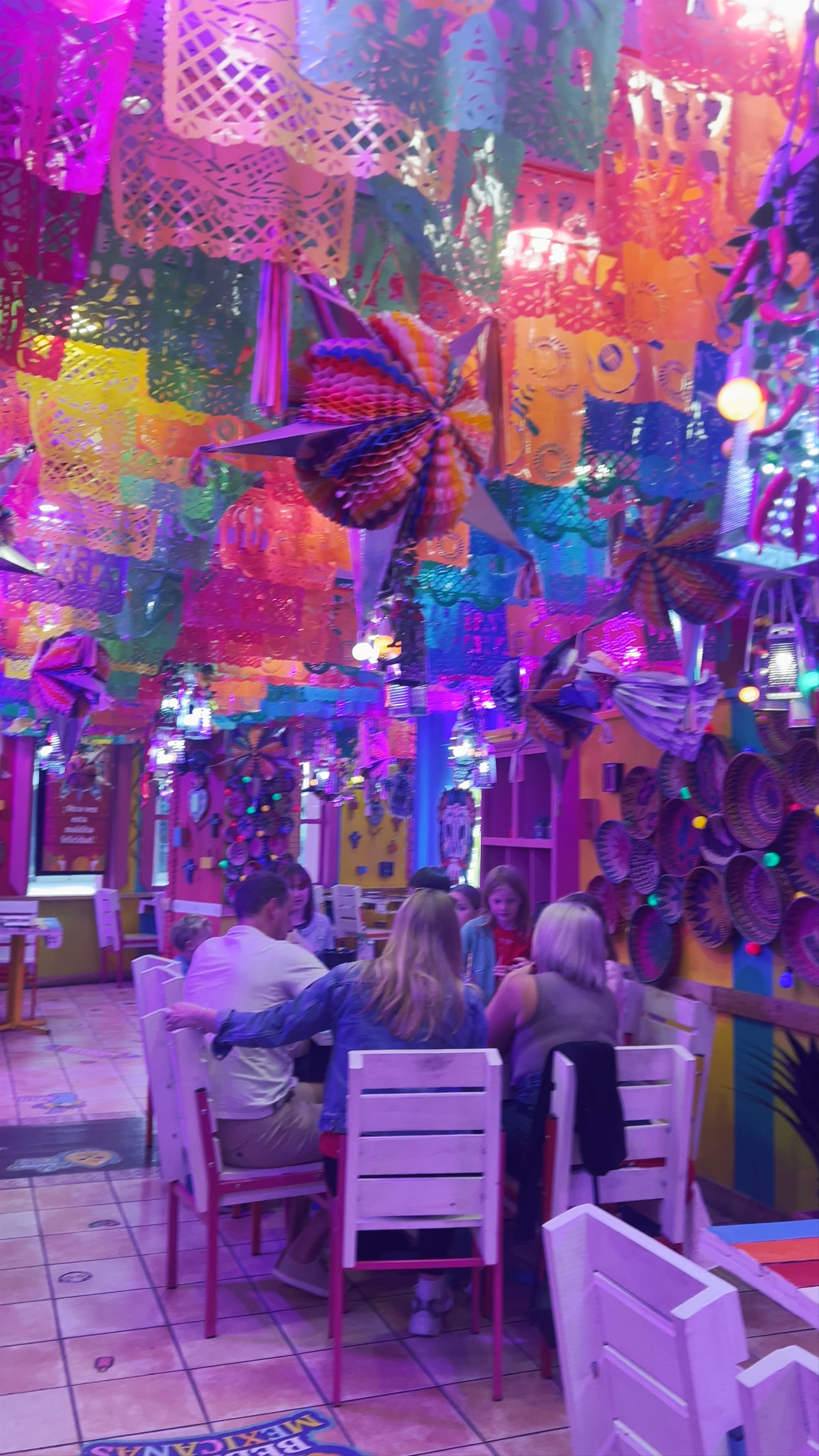 Vibrant Mexican Fiesta at La Tía Juana, Elche