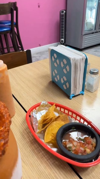 Las Flores Mexican - Mexican Near Me - Miami, Florida