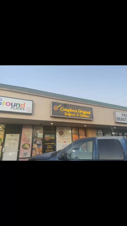 Compton’s Original Seafood and Chicken - Compton, original seafood and chicken stop there on Friday was the last customer of the day forgot the gentleman's name - Fish & Chips Near Me - Compton, California