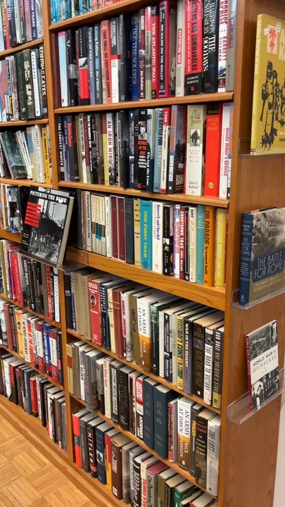 Renaissance Books - Bookstores Near Me - Milwaukee, Wisconsin