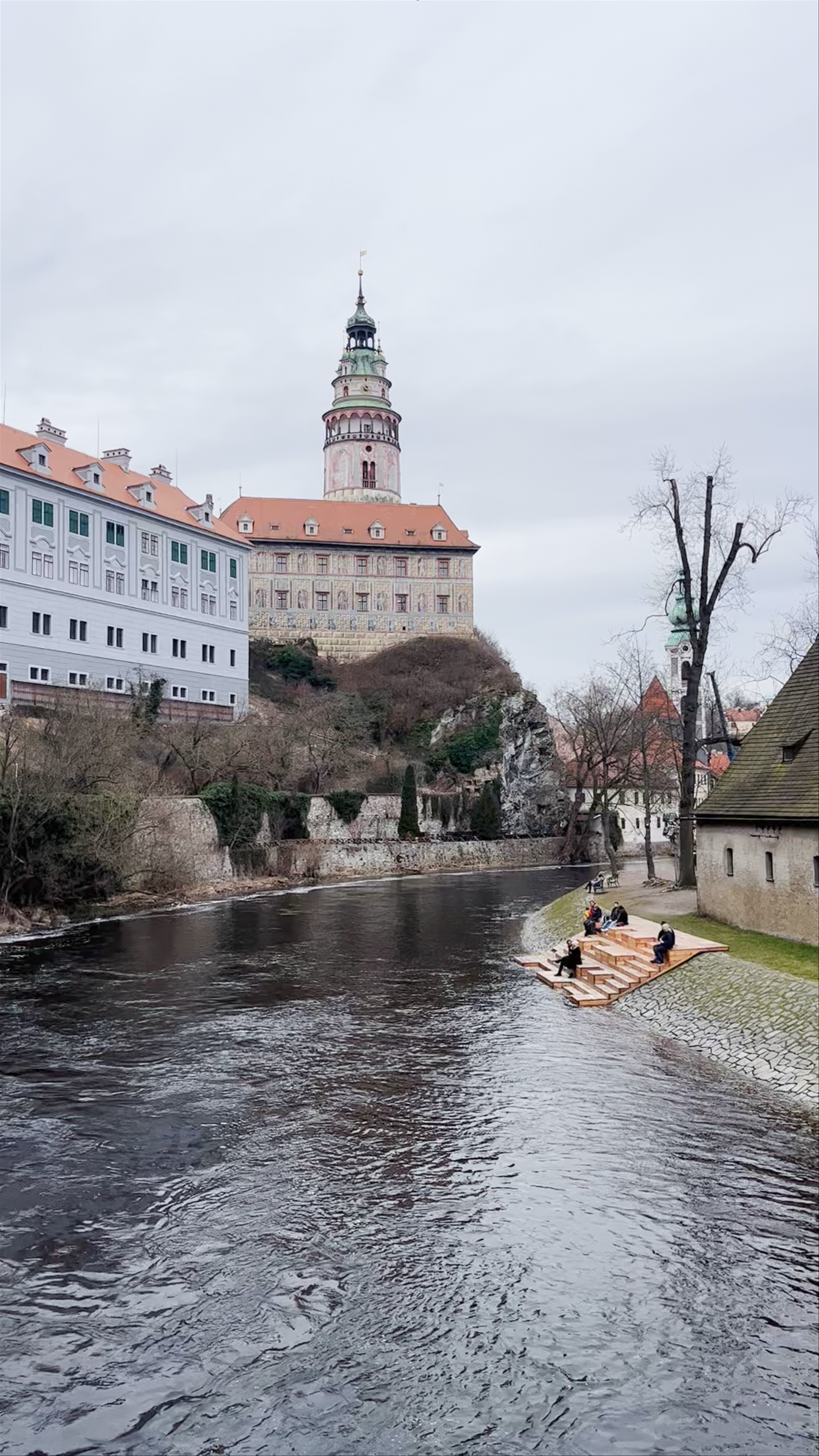 Český Krumlov Castle: Timeless Beauty Over the Vltava River