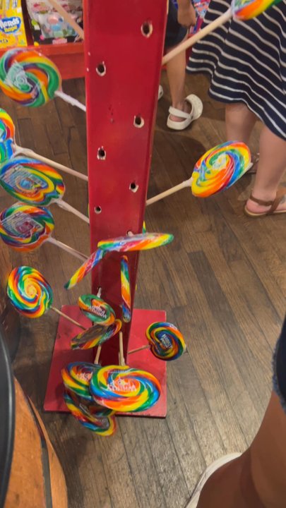 Savannah's Candy Kitchen - Candy Stores Near Me - Charleston, South Carolina