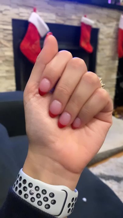 Wonder Nails Spa - Dip polish, almond-shaped nails - Nail Salons Near Me - Chicago, Illinois