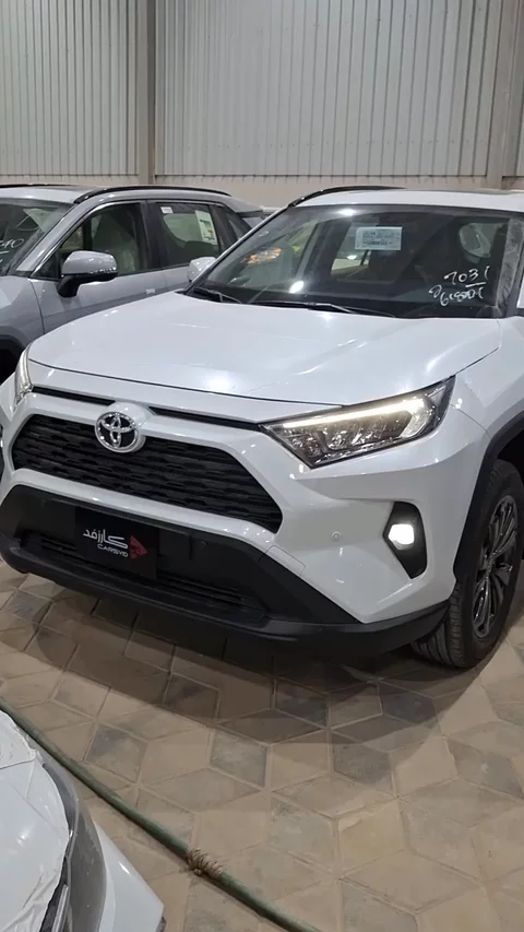 تويوتا راف فور XLE 2025