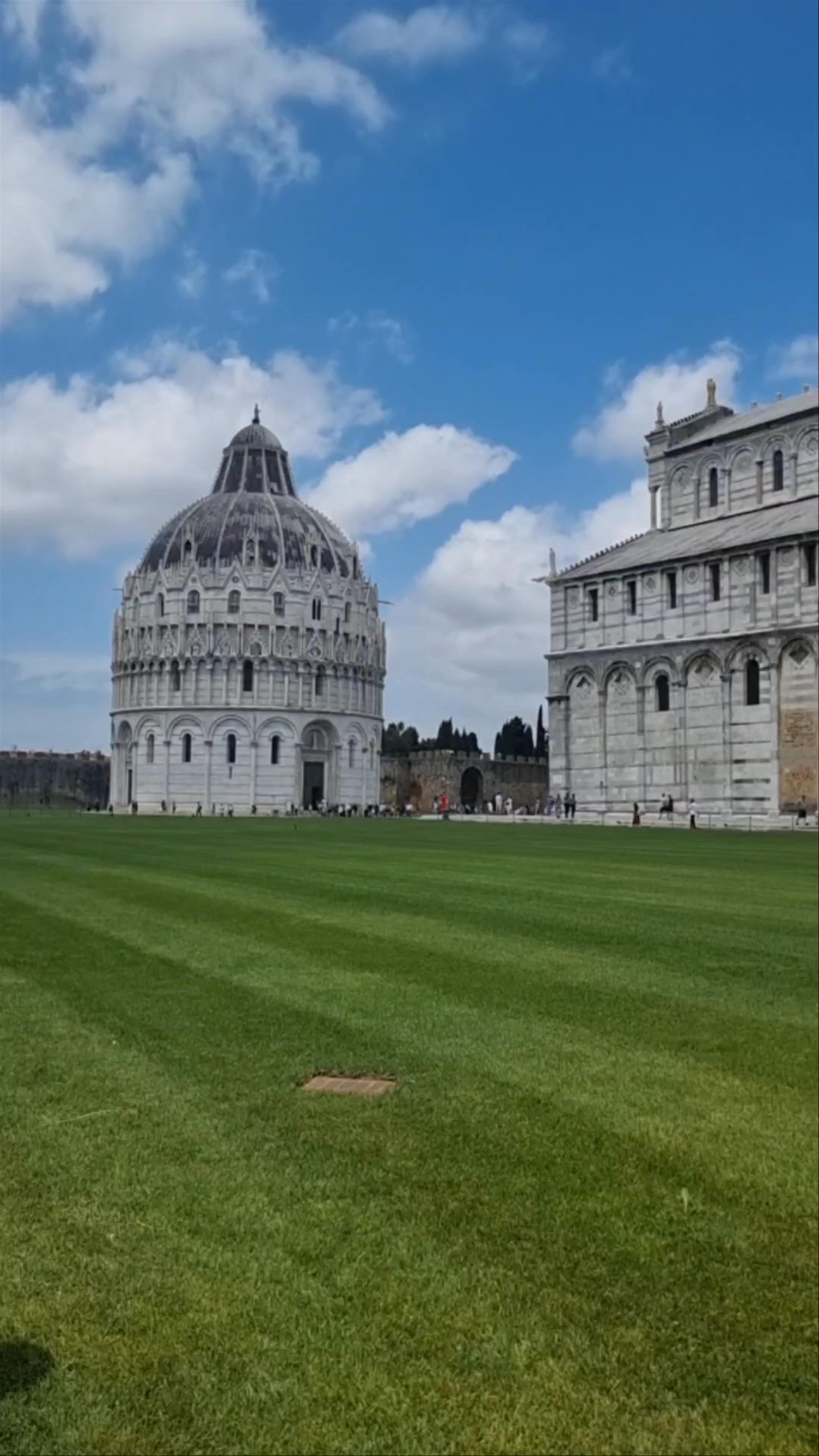 Leaning Tower of Pisa and Piazza del Duomo — Timeless Italian Heritage