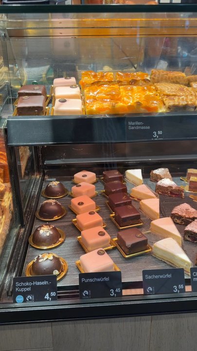 Ströck - Bakeries Near Me - Vienna, 9