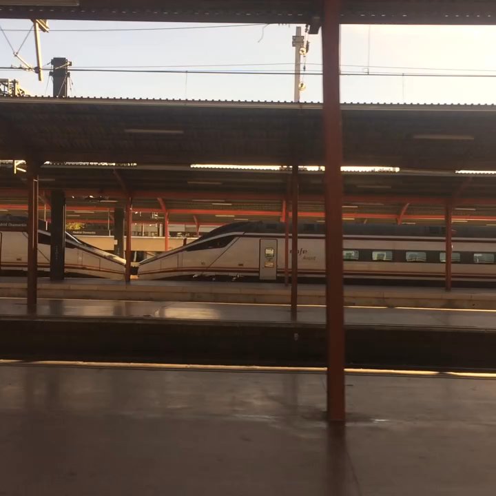 Estación de Chamartín - Major Madrid station that's super easy to navigate. - Train Stations Near Me - Madrid, M