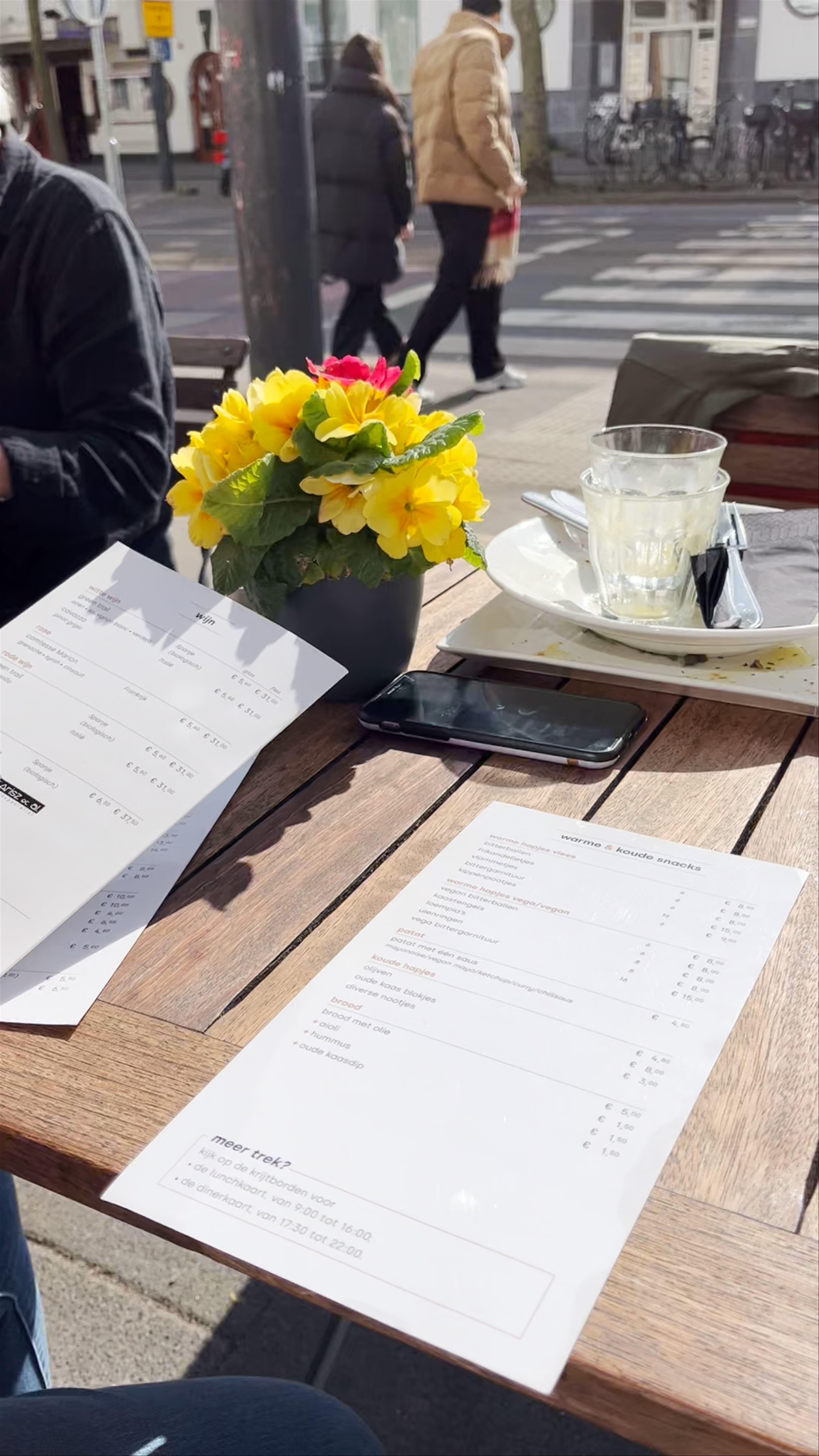 Cozy Sunny Café Moments at café smit & voogt, Amsterdam