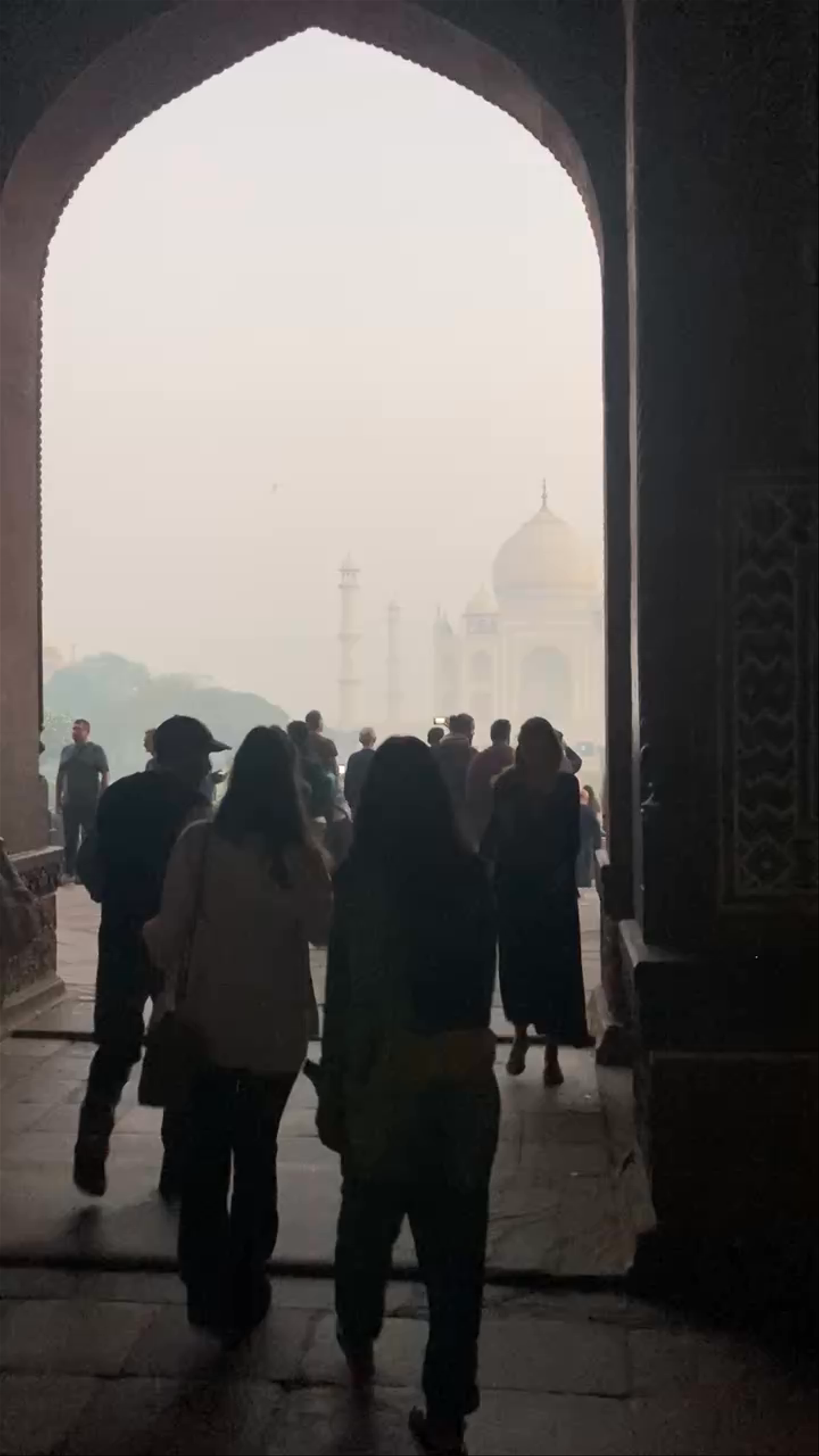 Jilaukhana (Forecourt)