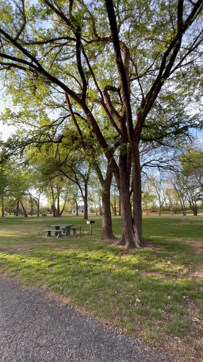 Washington Irving Park - Nice walking path - Parks Near Me - Bixby, Oklahoma