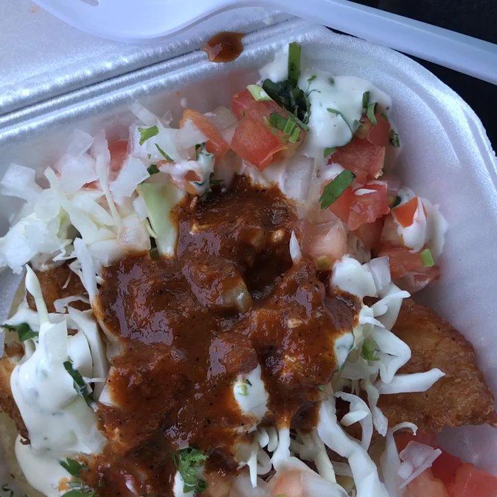 Mariscos Linda's - What you know about this youngstah? - Food Trucks Near Me - Los Angeles, California