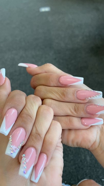 MK Nails Lounge - Nail Salons Near Me - Anderson, California