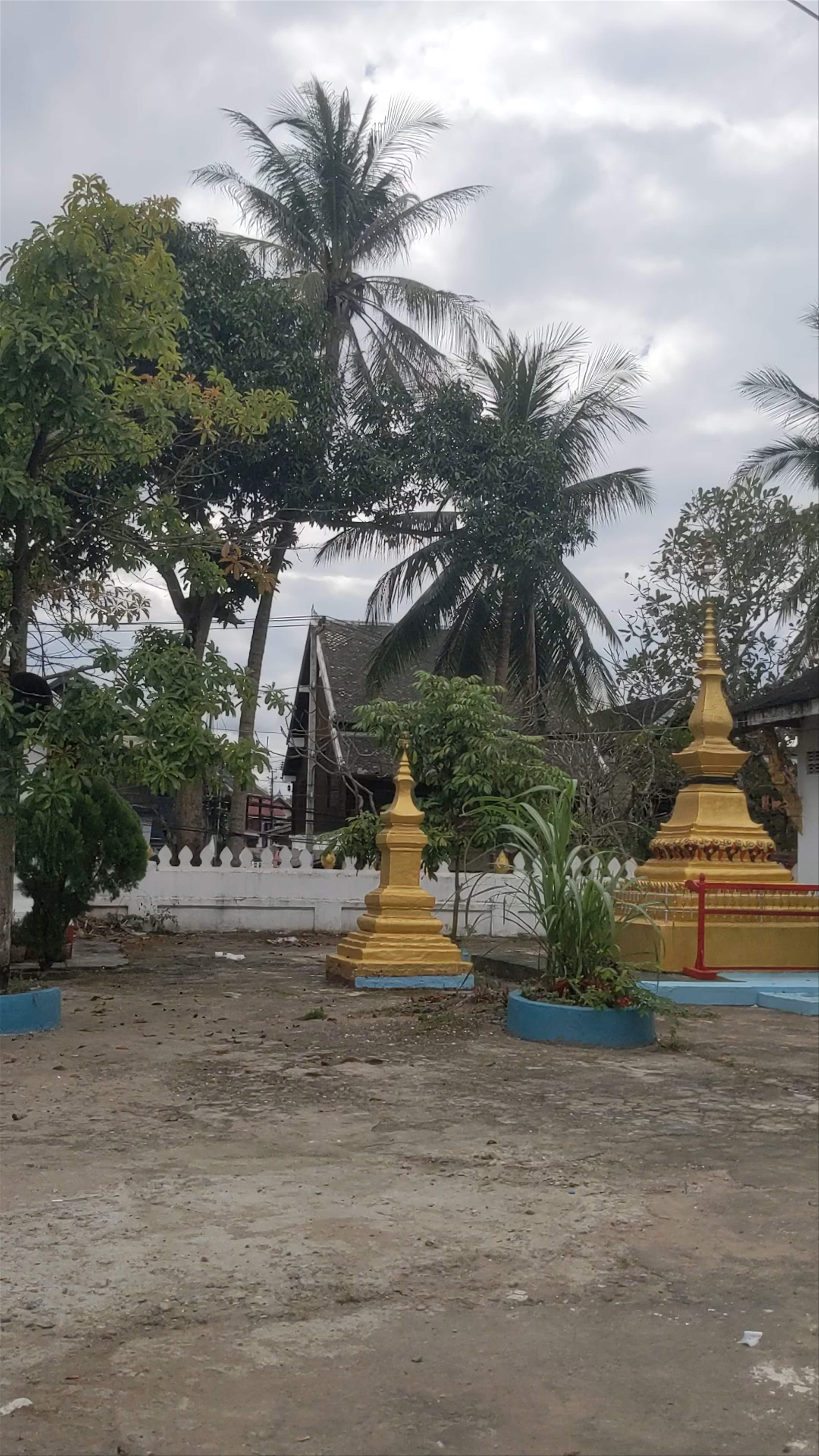 Wat Phonxay Xayxana SongKham