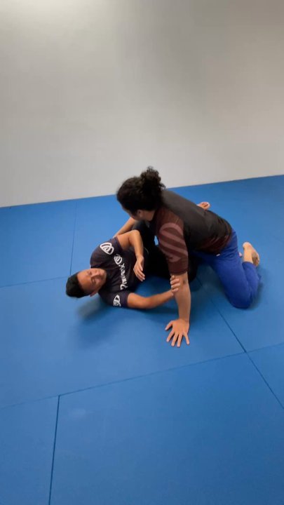 Valor Jiu Jitsu - Professor is demonstrating a half guard sweep - Brazilian Jiu-jitsu Near Me - Pasadena, California