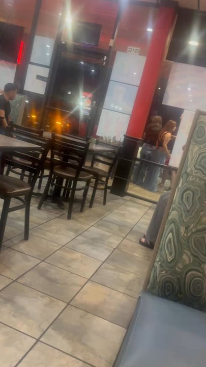 PT Pho & Tea - The workers were trying to make them pay and as they left the pregnant lady follows them out - Vietnamese Near Me - Houston, Texas