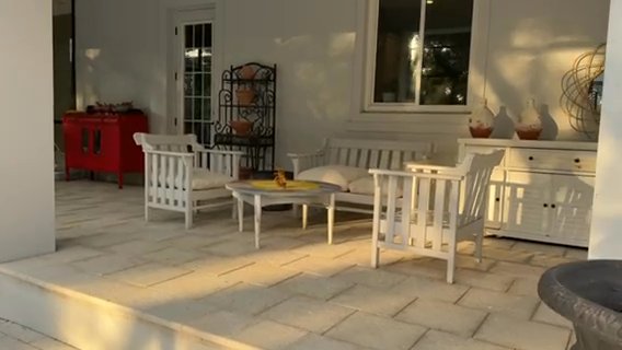 Listing photo-2