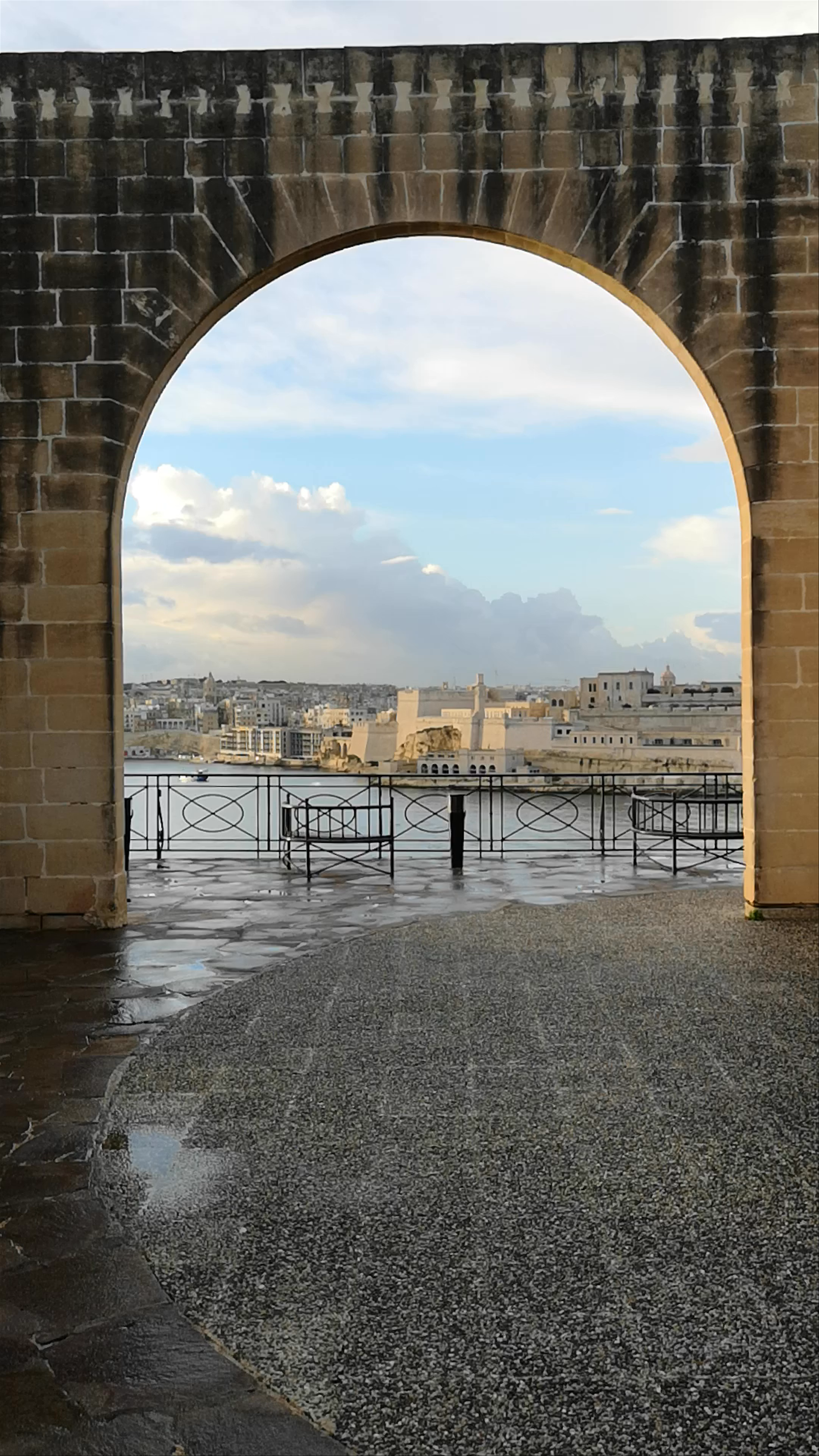 Upper Barrakka Gardens: Stunning Vistas Over Valletta Harbor, Malta