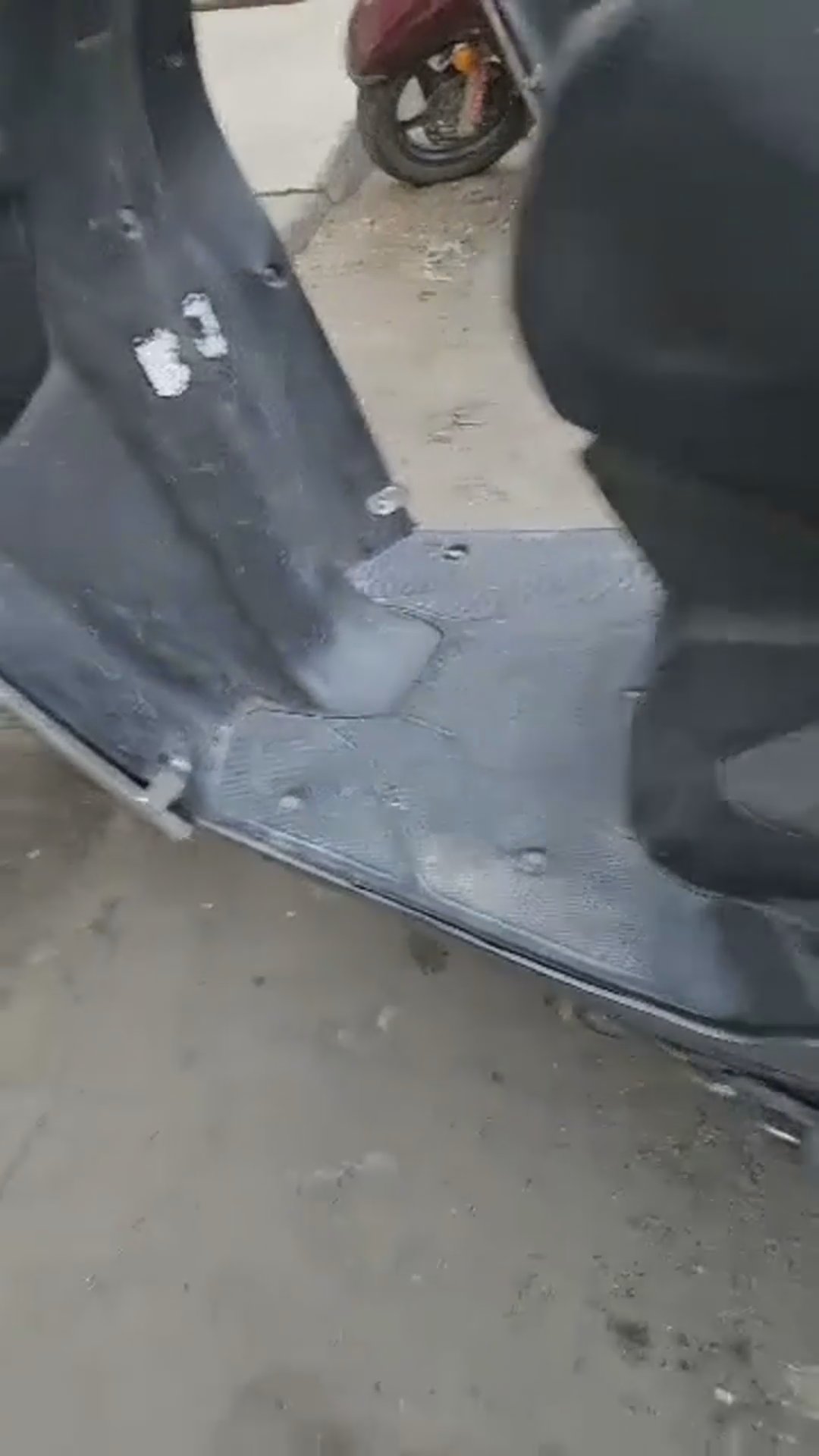Walk-around video thumbnail