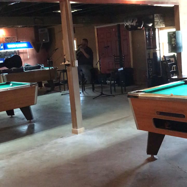 Hobo Bar - Beer Bar Near Me - Ellinger, Texas