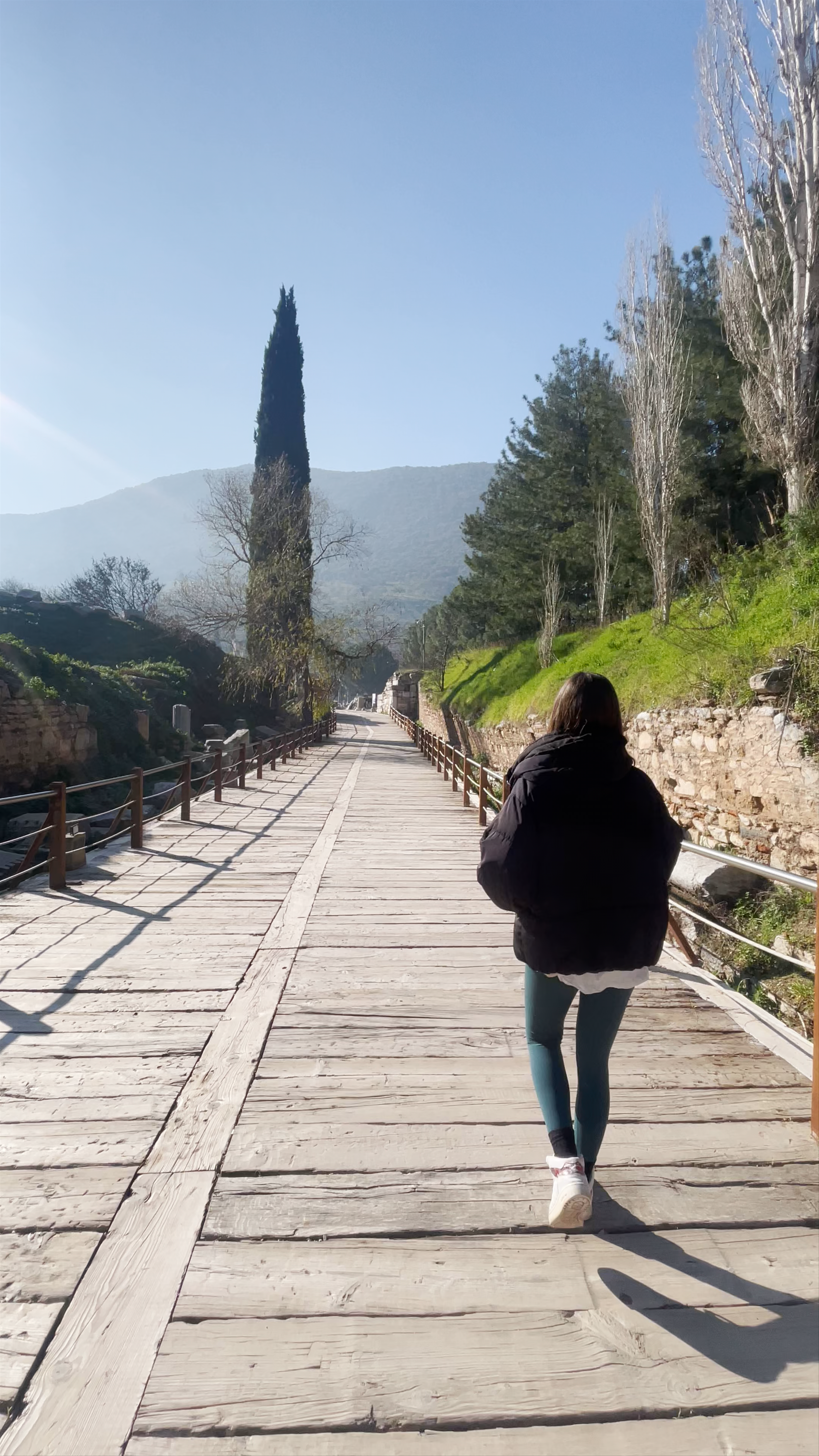 Exploring Efes Antique City: Walk Through Ancient History in Izmir, Turkey