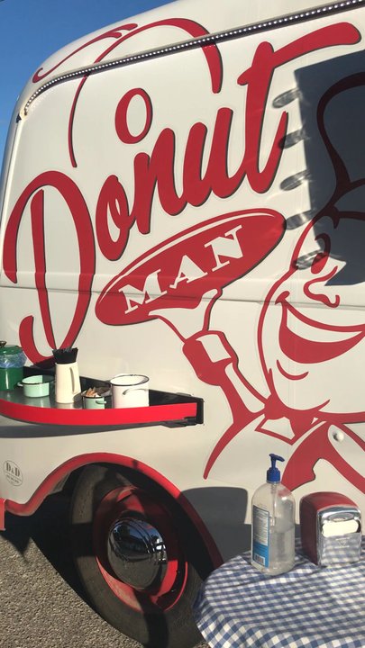 Donut Man - These are like my fav donuts in pike place market!! The music is nice too. - Food Trucks Near Me