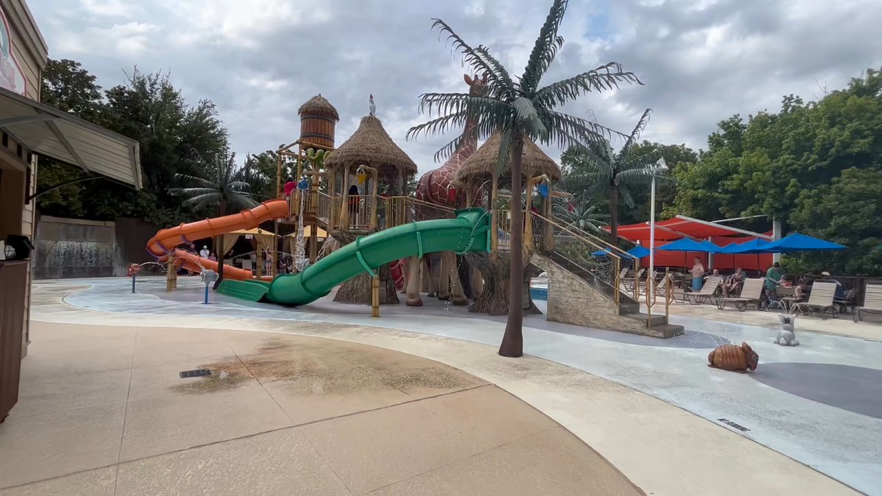 Safari Splash - Good size! Very nice! - Water Parks Near Me - Fort Worth, Texas