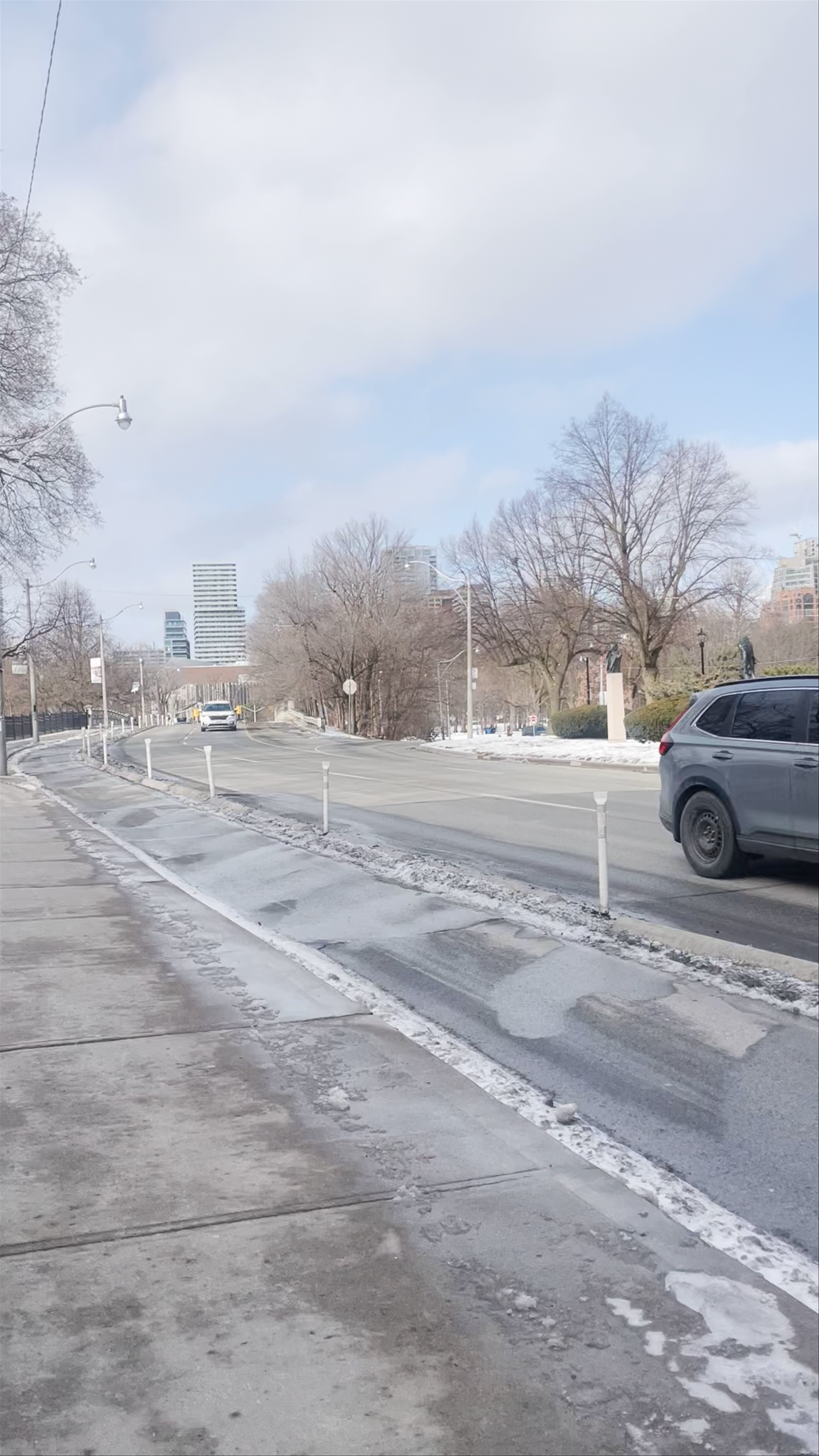 Ontario Veterans Memorial and Queen's Park Walk in Winter, Toronto