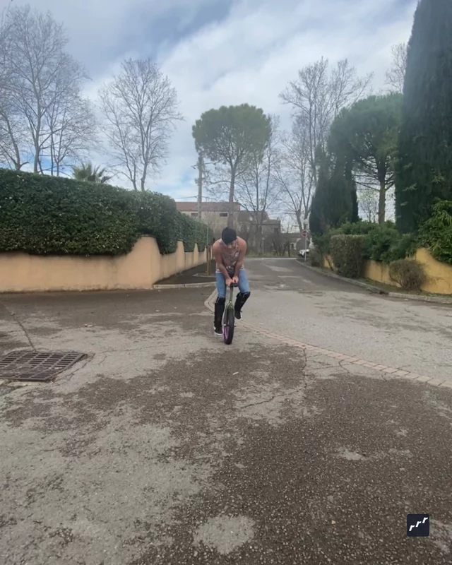 riu set: 360 backroll hickflip