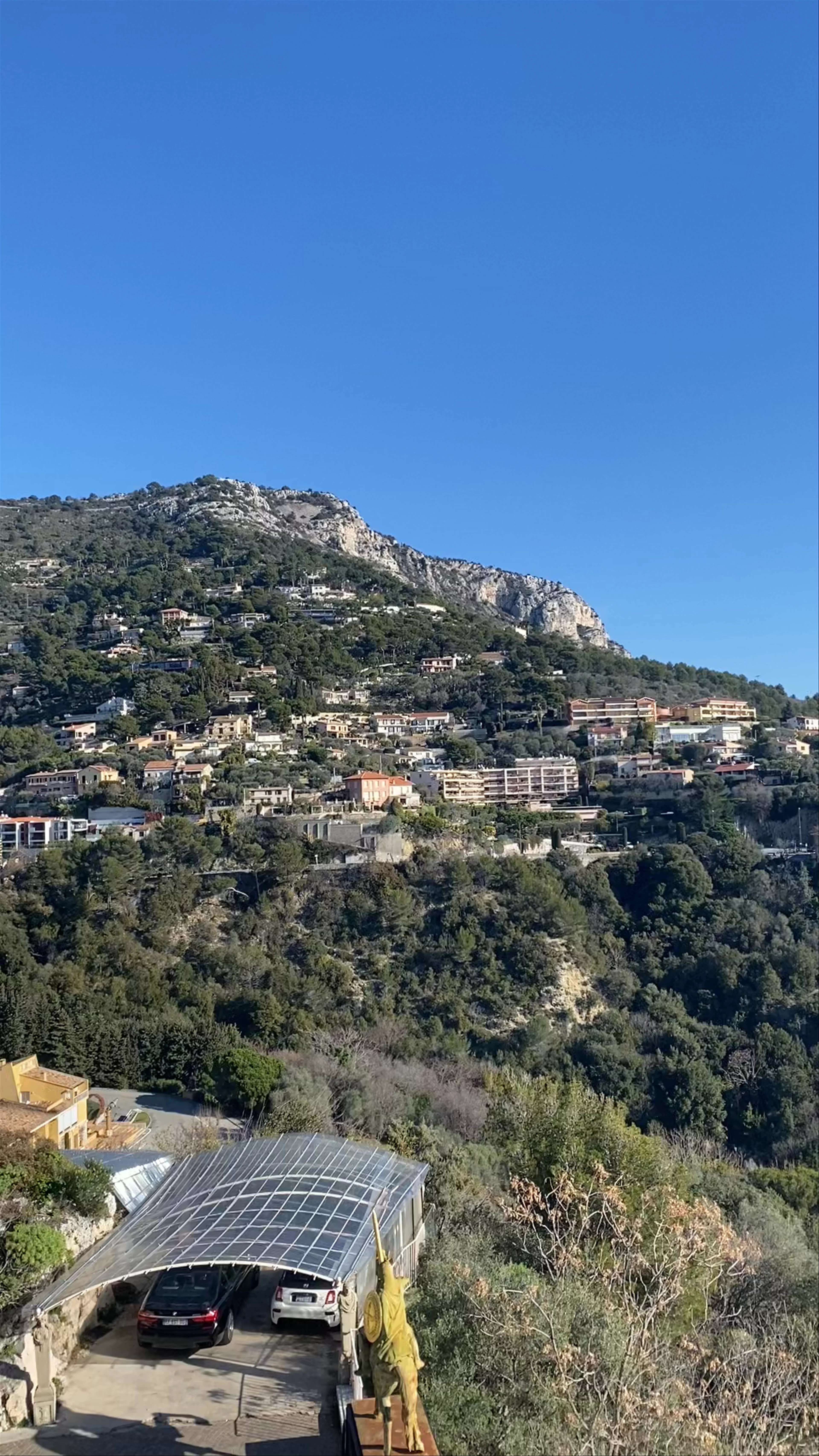 Moyenne Corniche, Èze