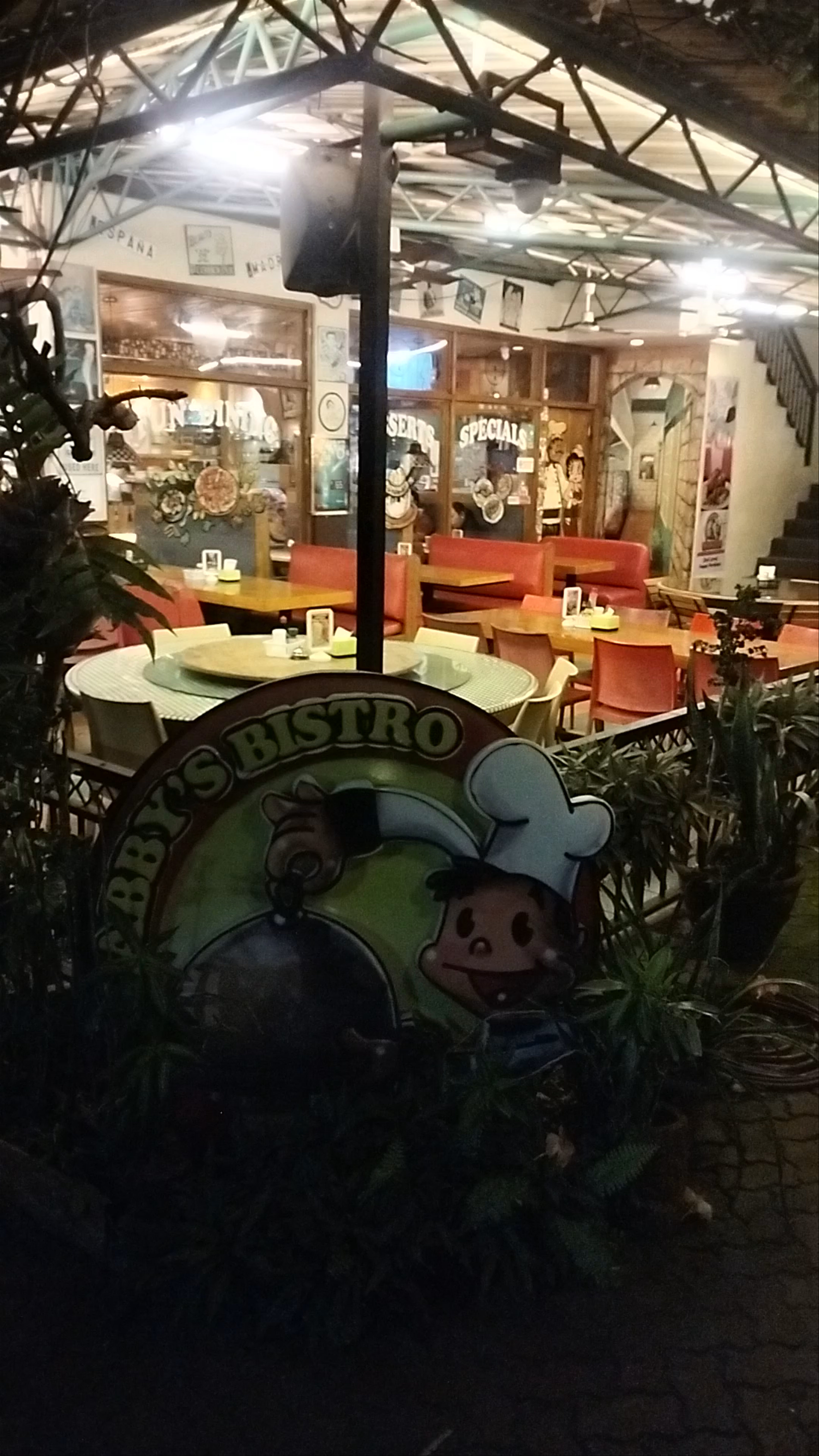 Gabby's Bistro: Cozy Night Dining in Dumaguete City