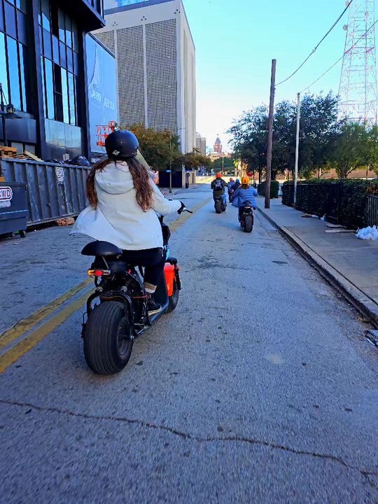 In City Wheels - Bike tours Near Me