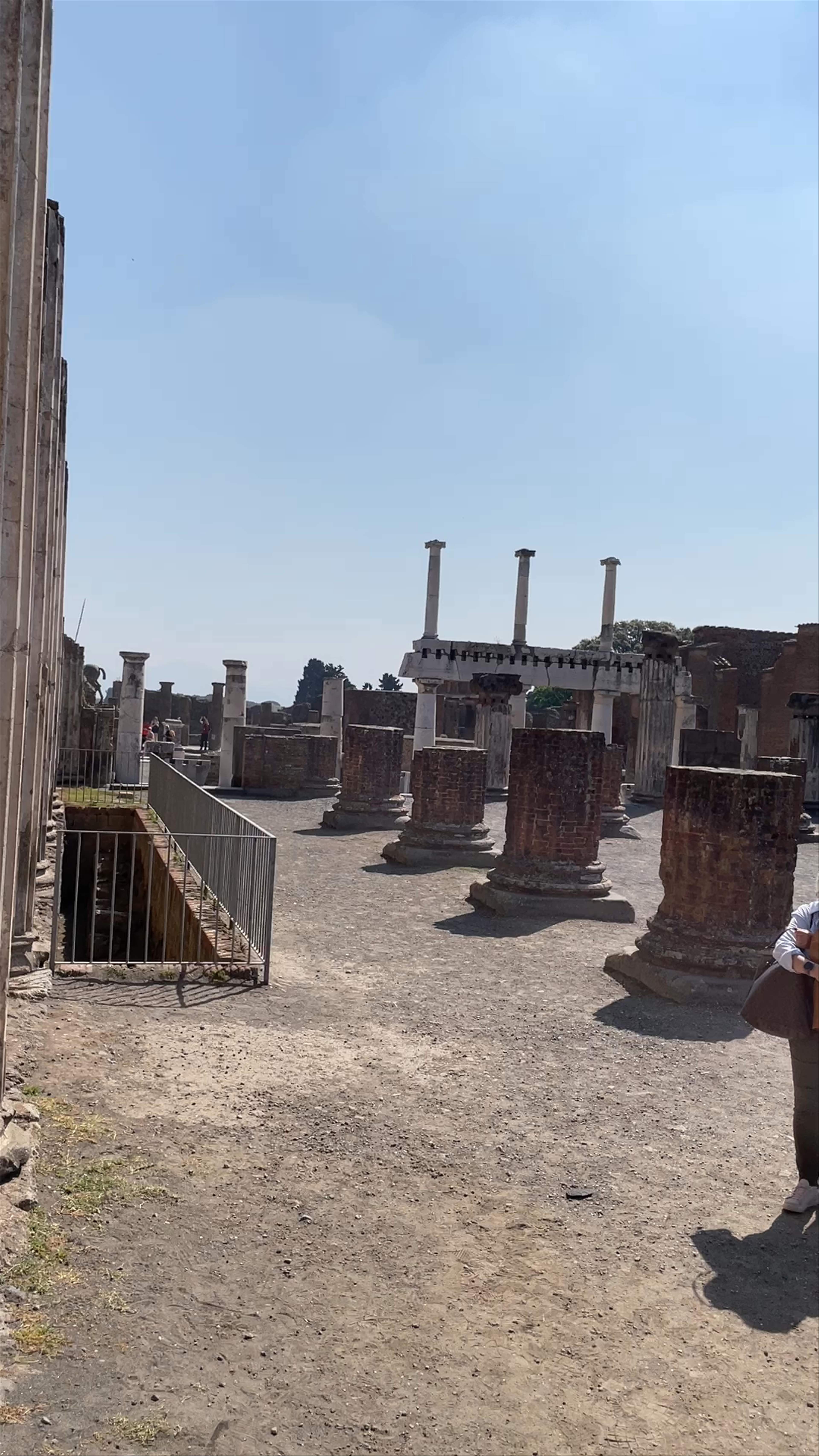 Exploring the Ancient Ruins of Pompeii Archaeological Park