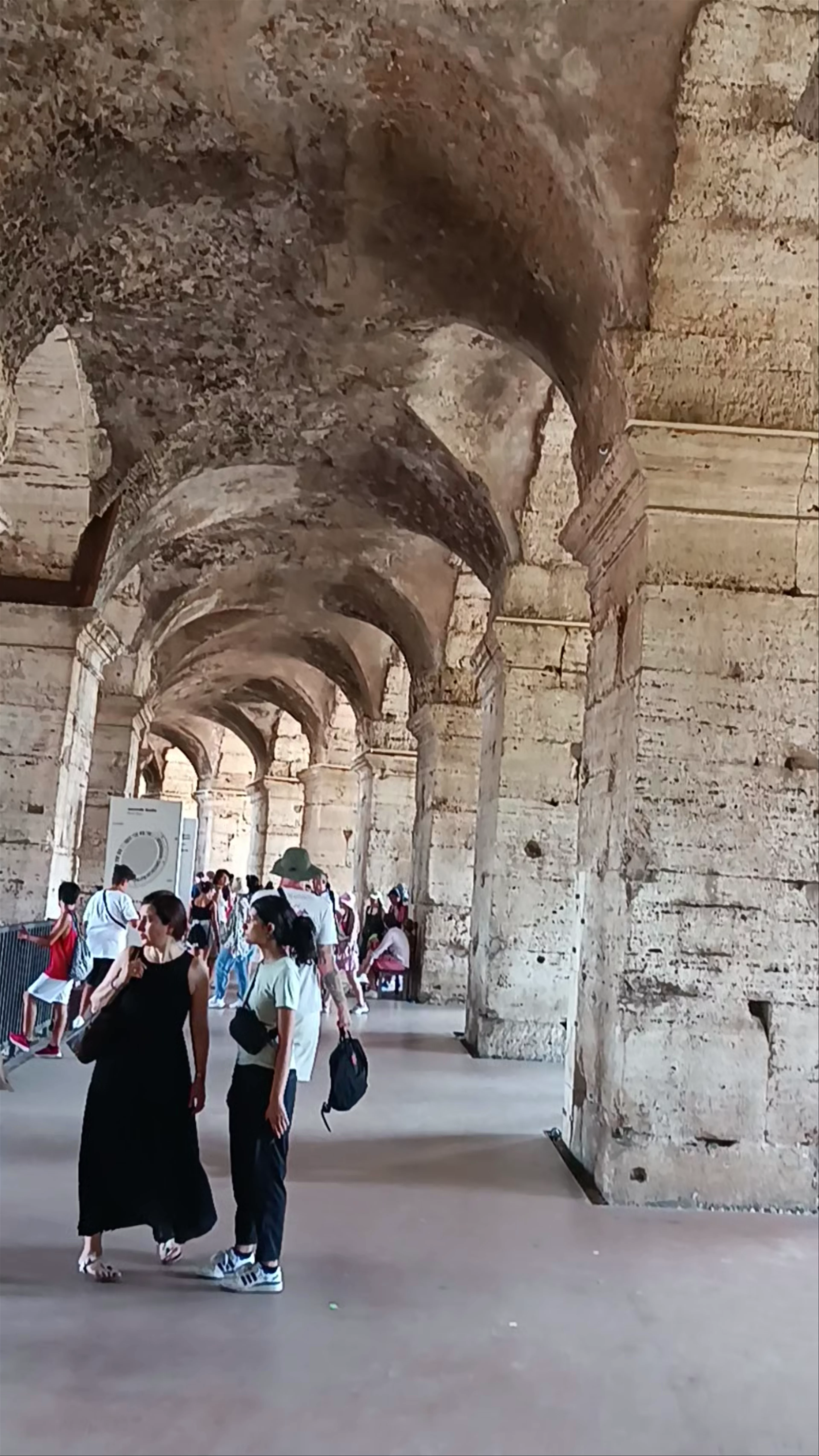 Coliseo de Roma, Piazza del Colosseo, Rome, Metropolitan City of Rome Capital, Italy