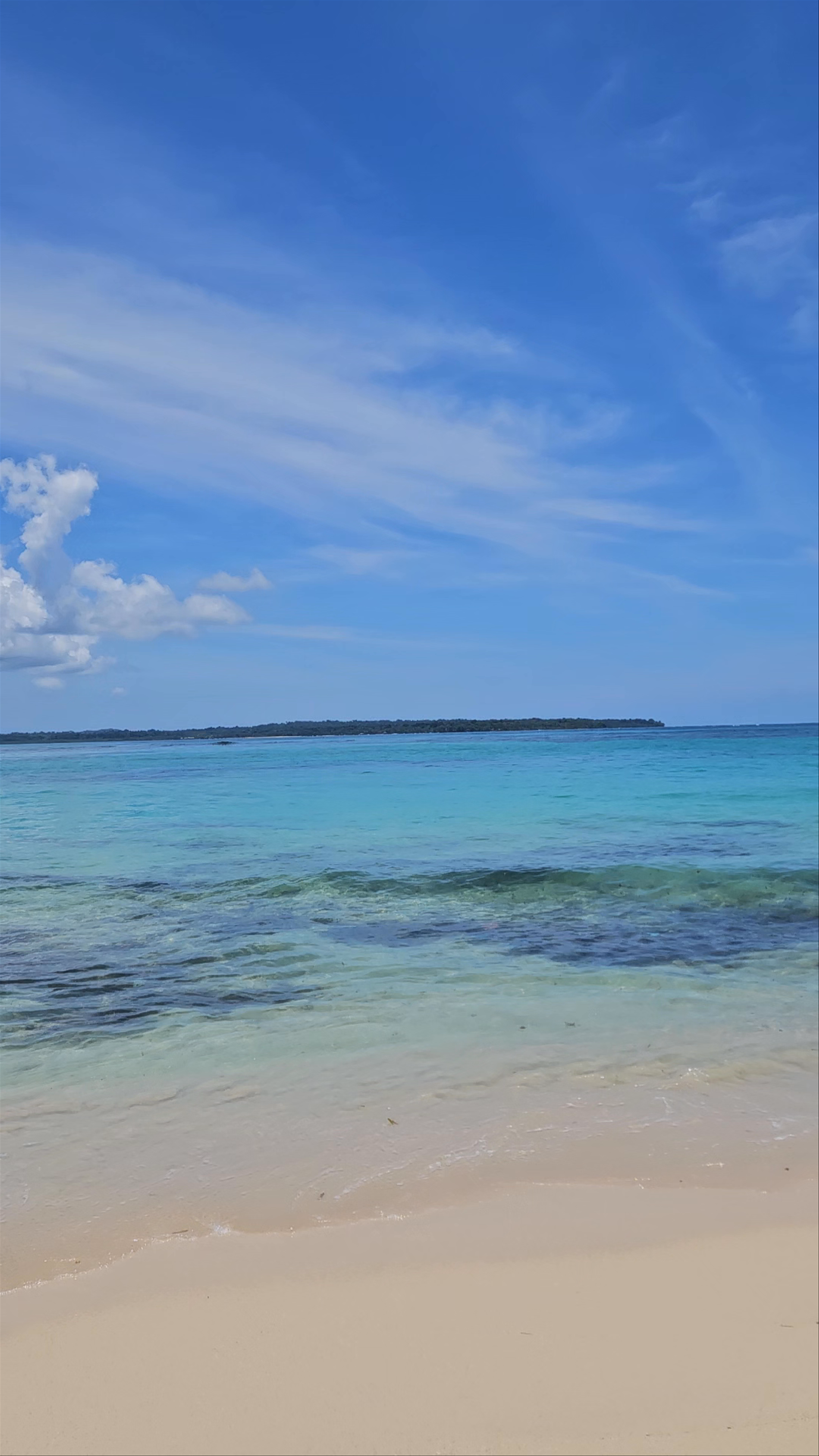 Cayo Zapatilla: Serene Tropical Escape on Bastimentos Island, Panama