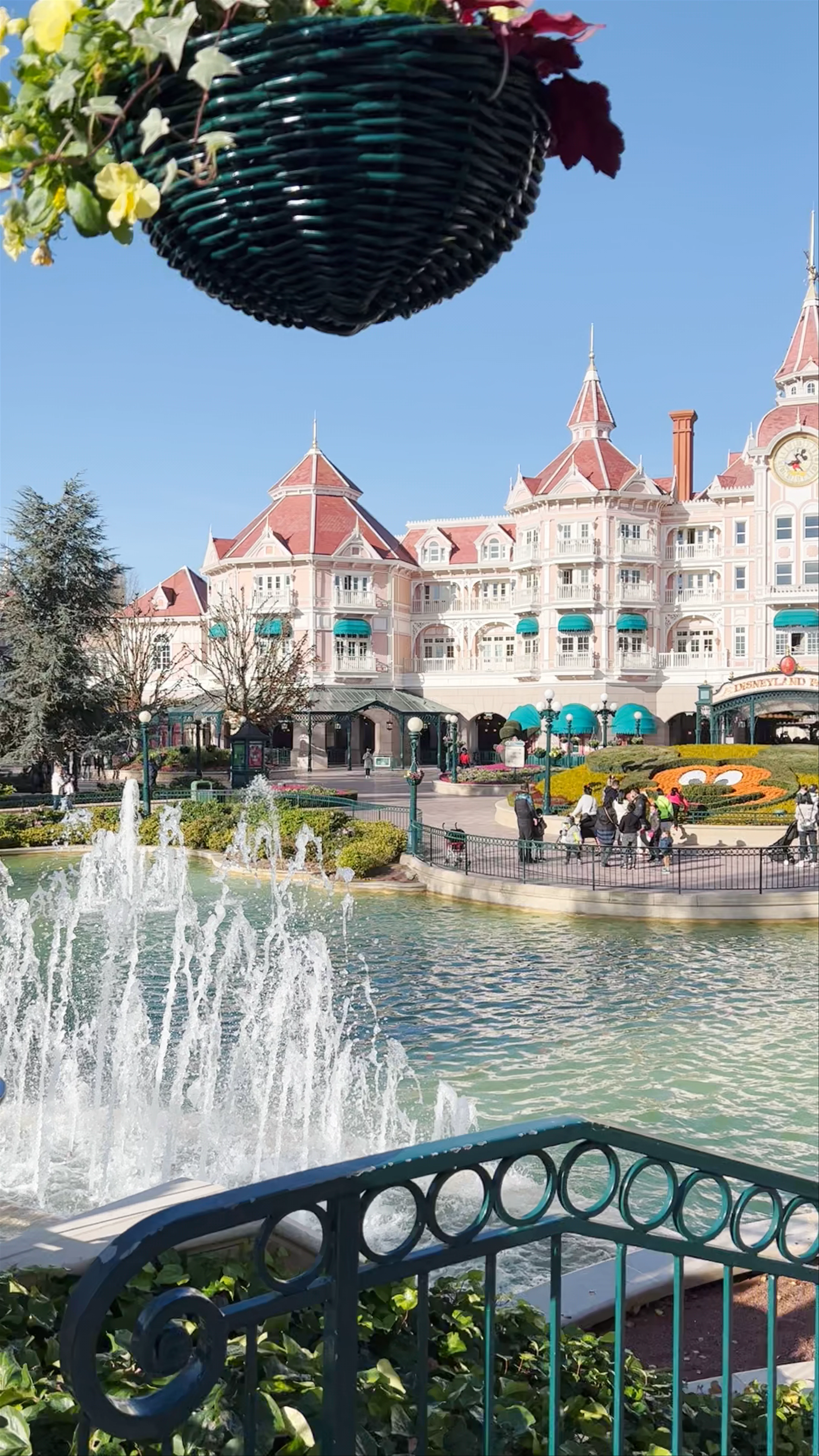 Disneyland Hôtel, Disneyland Paris