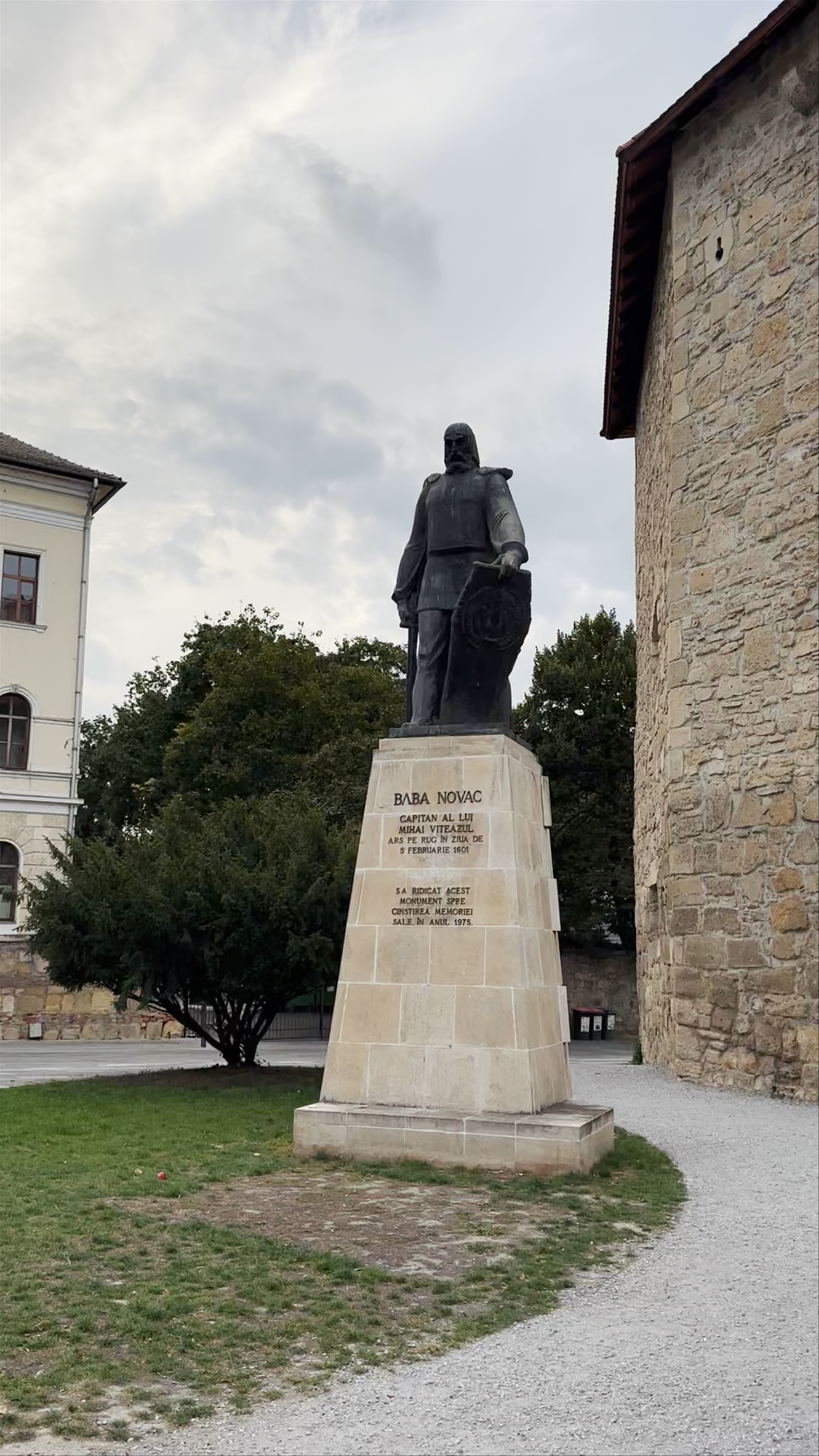 Statue of Baba Novac