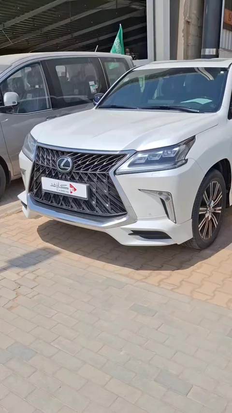 Lexus LX S 570 2018