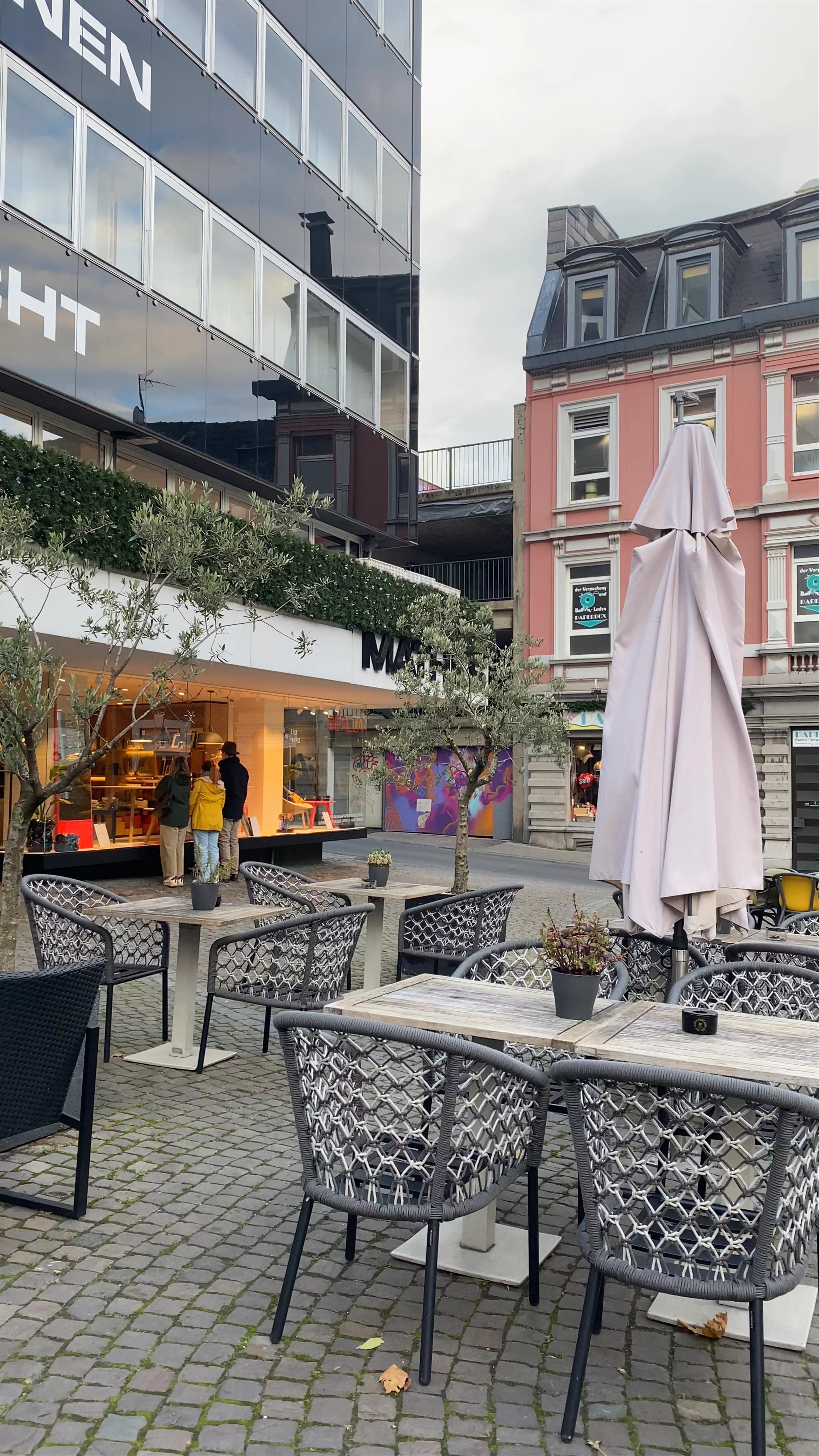 Bahkauv, Aachen