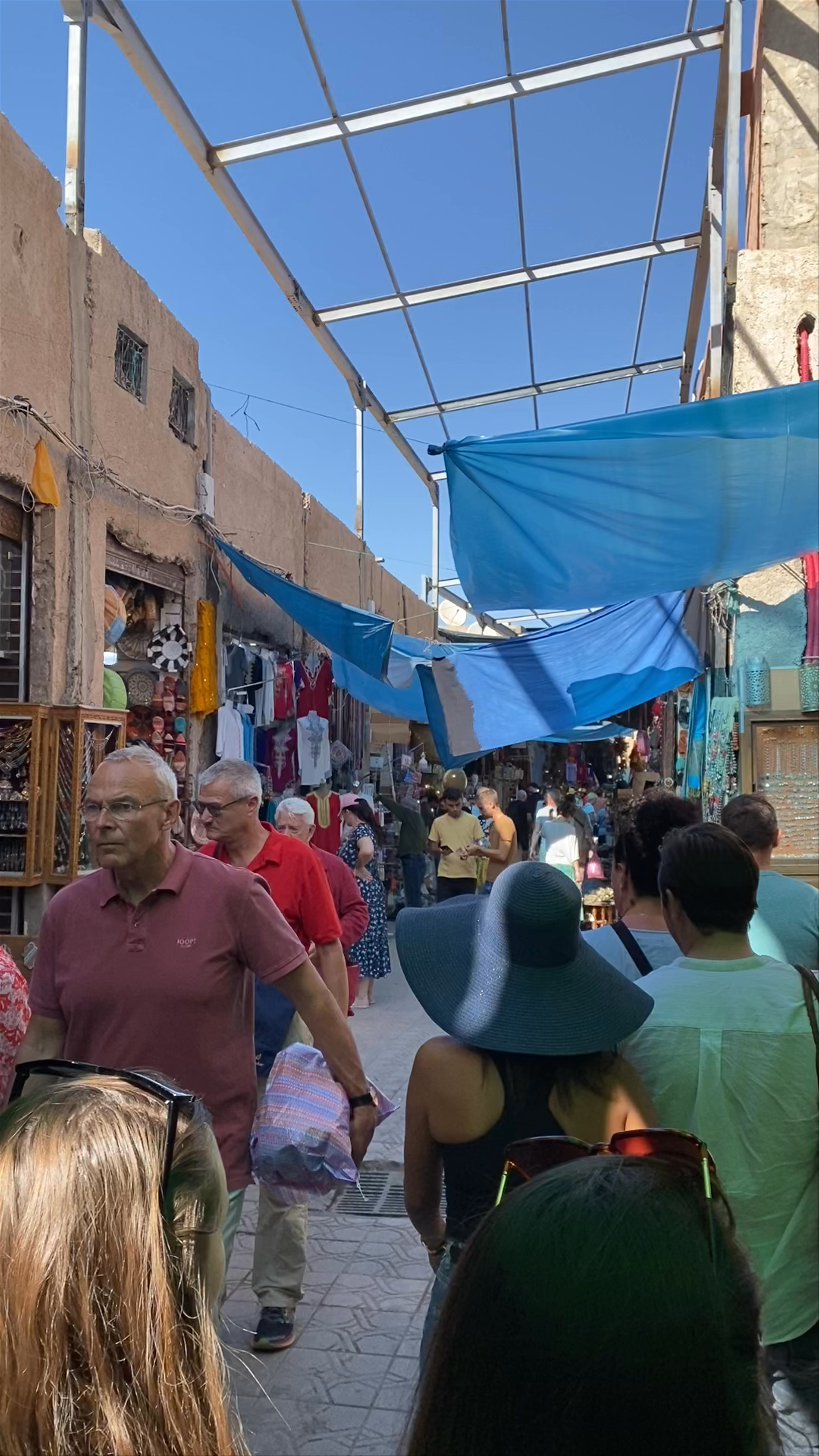 Souk Semmarine: A Bustling Market Experience in Marrakesh