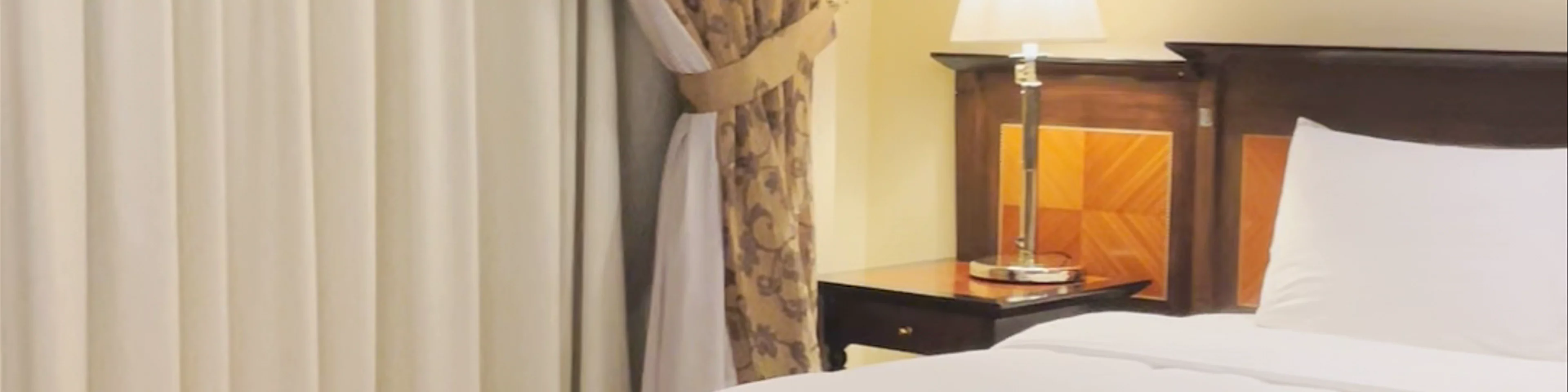 Rolla Suites Hotel