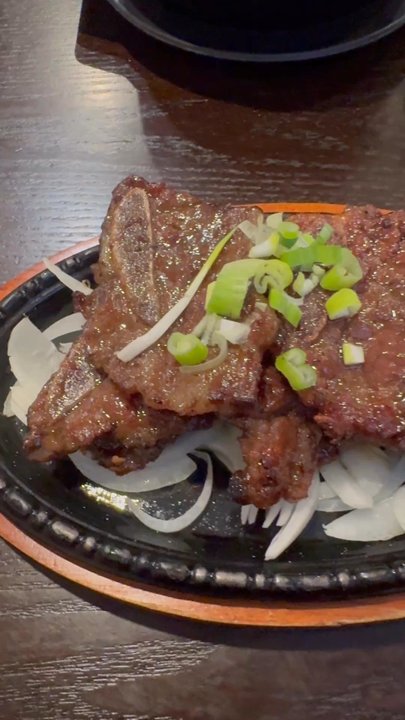 Mama's Kitchen - The short rib soup tasted like beef broth from Costco. No salt, no flavor at all. - Korean Near Me - Menifee, California