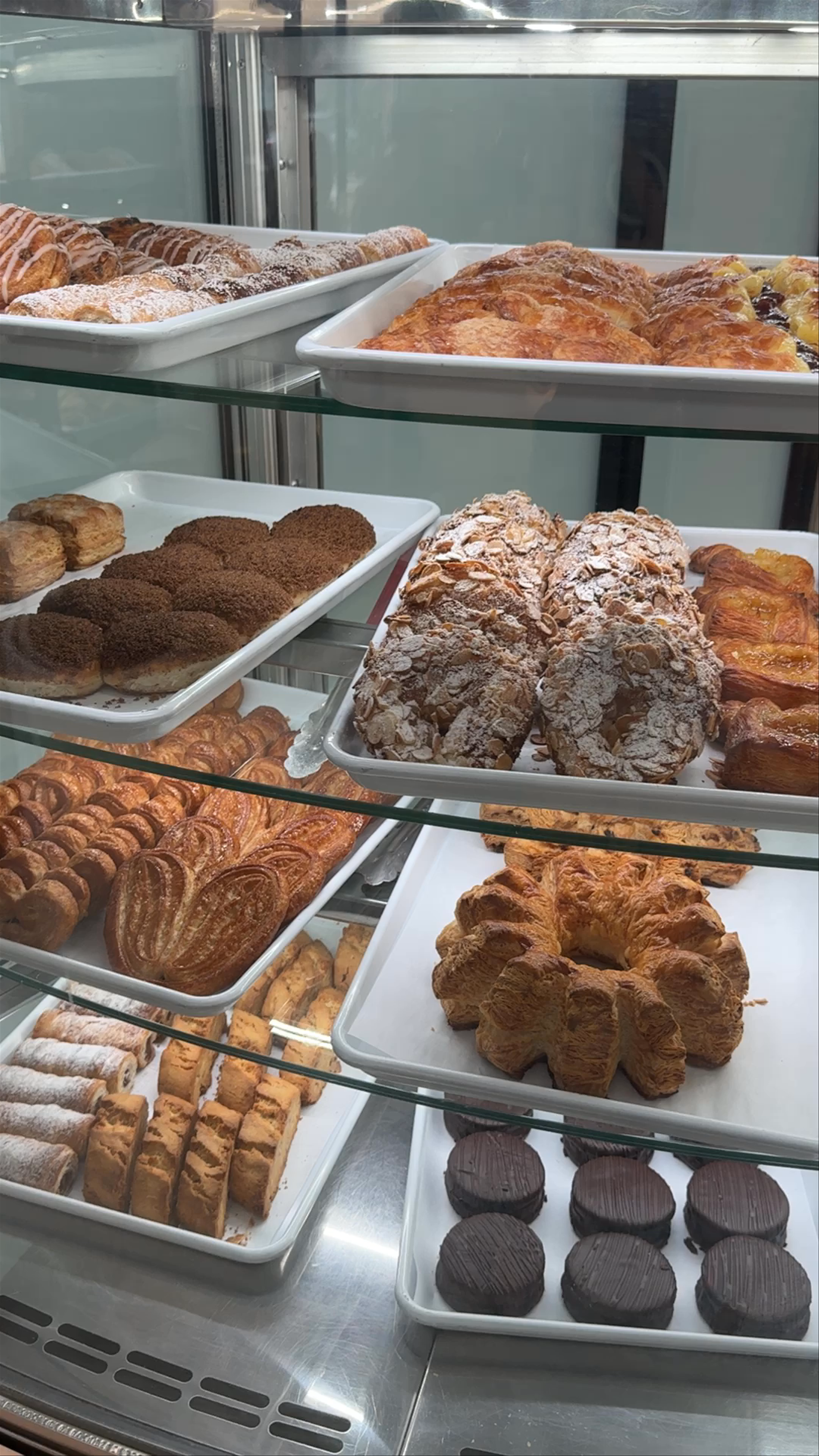 Dulce de Leche Bakery Miami: A Sweet Slice of Latin Flavor