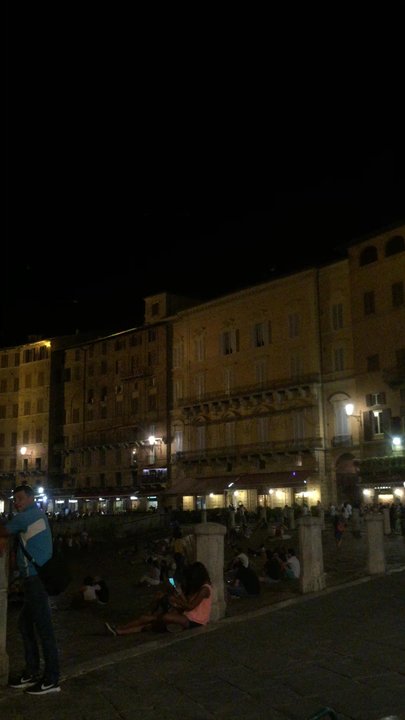 Torre del Mangia - La torre del Mangia - Landmarks & Historical Buildings Near Me - Siena, SI