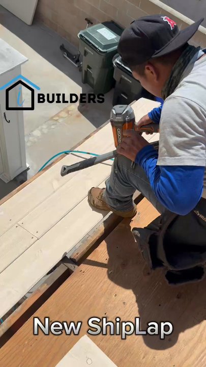 I Builders - Roofing Near Me - North Hollywood, California