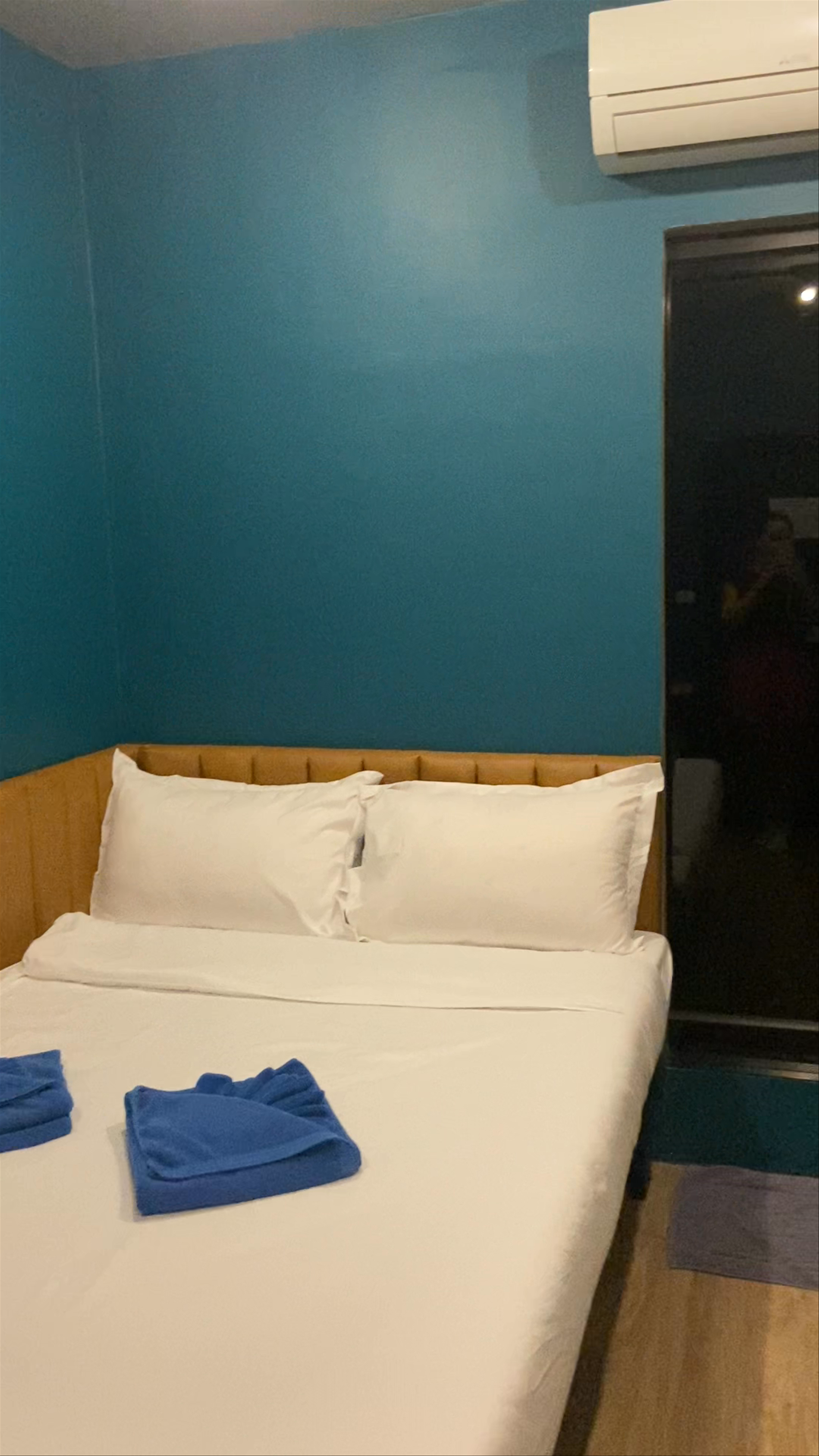 Airport​ Mini​ Hostel​ &​ Cafe ที่พักและที่จอดรถใกล้สนามบินดอนเมือง