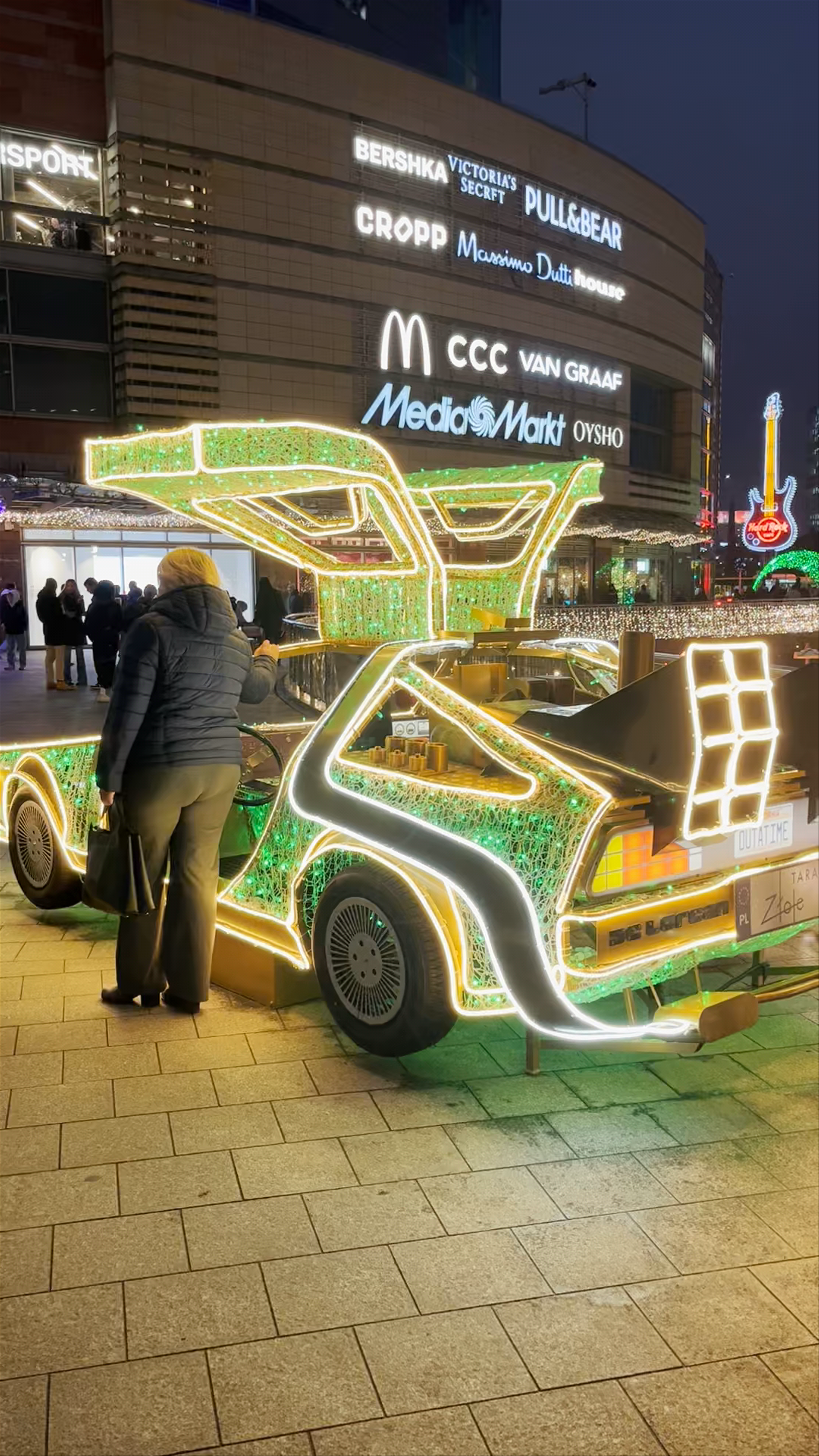 Light-Up DeLorean Showpiece at Złote Tarasy, Warsaw