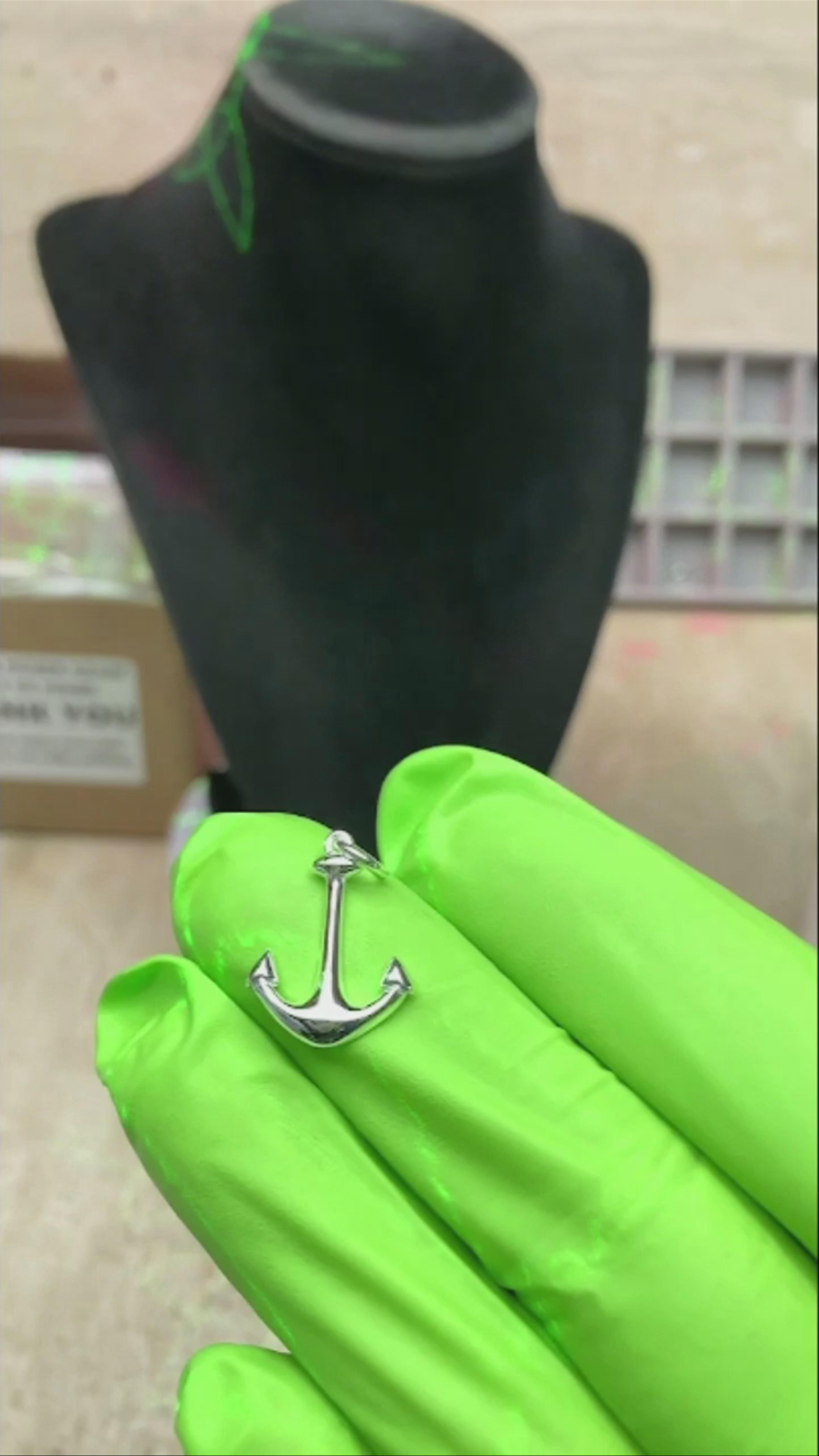 5 anchors sterling