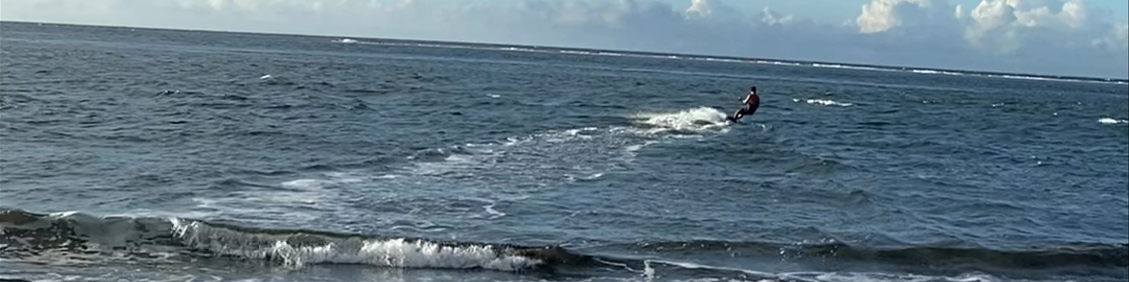 Kite surfing in Tahiti