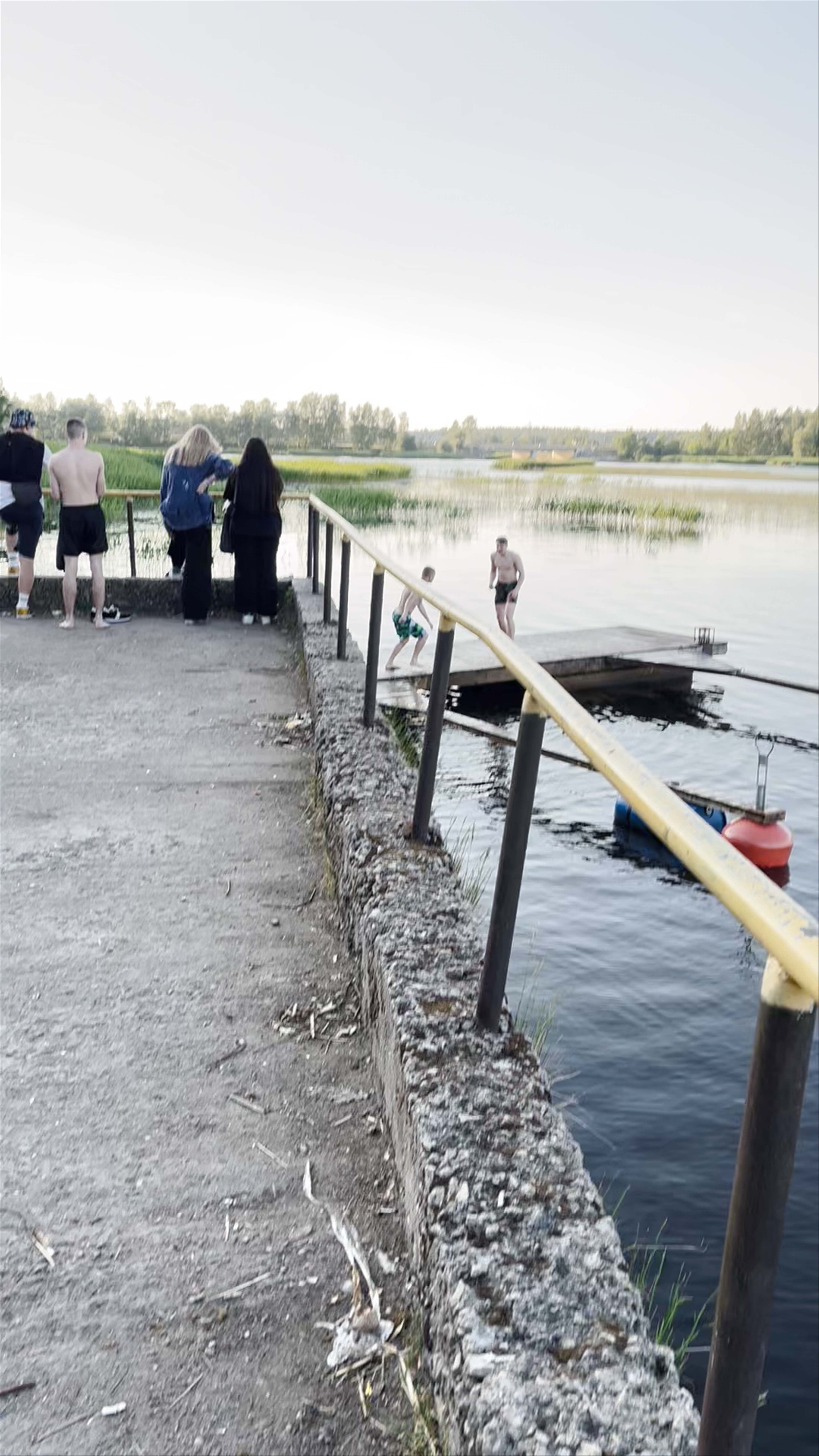 Juglas ezera piestātne