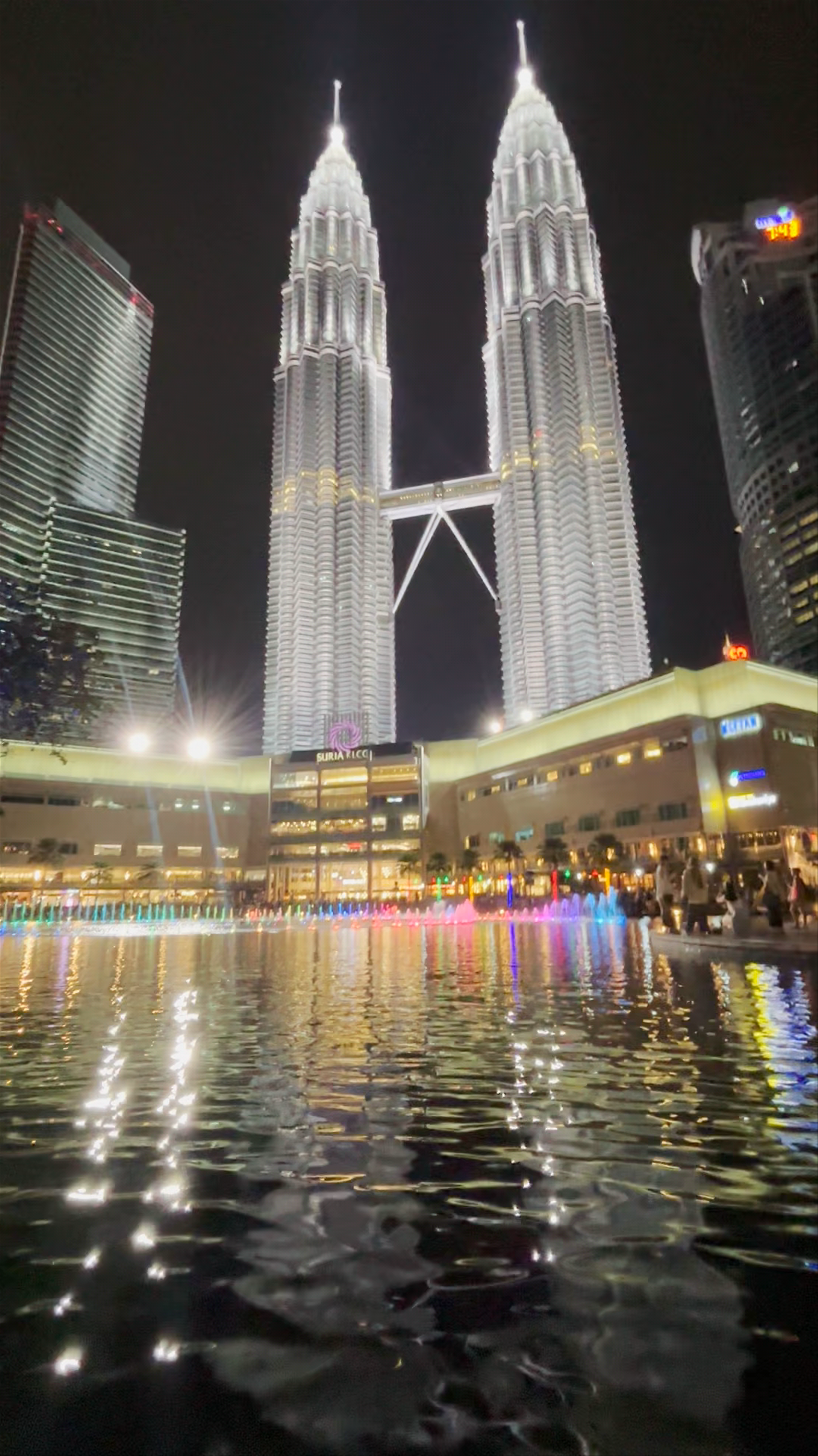 Symphony Lake Water Show